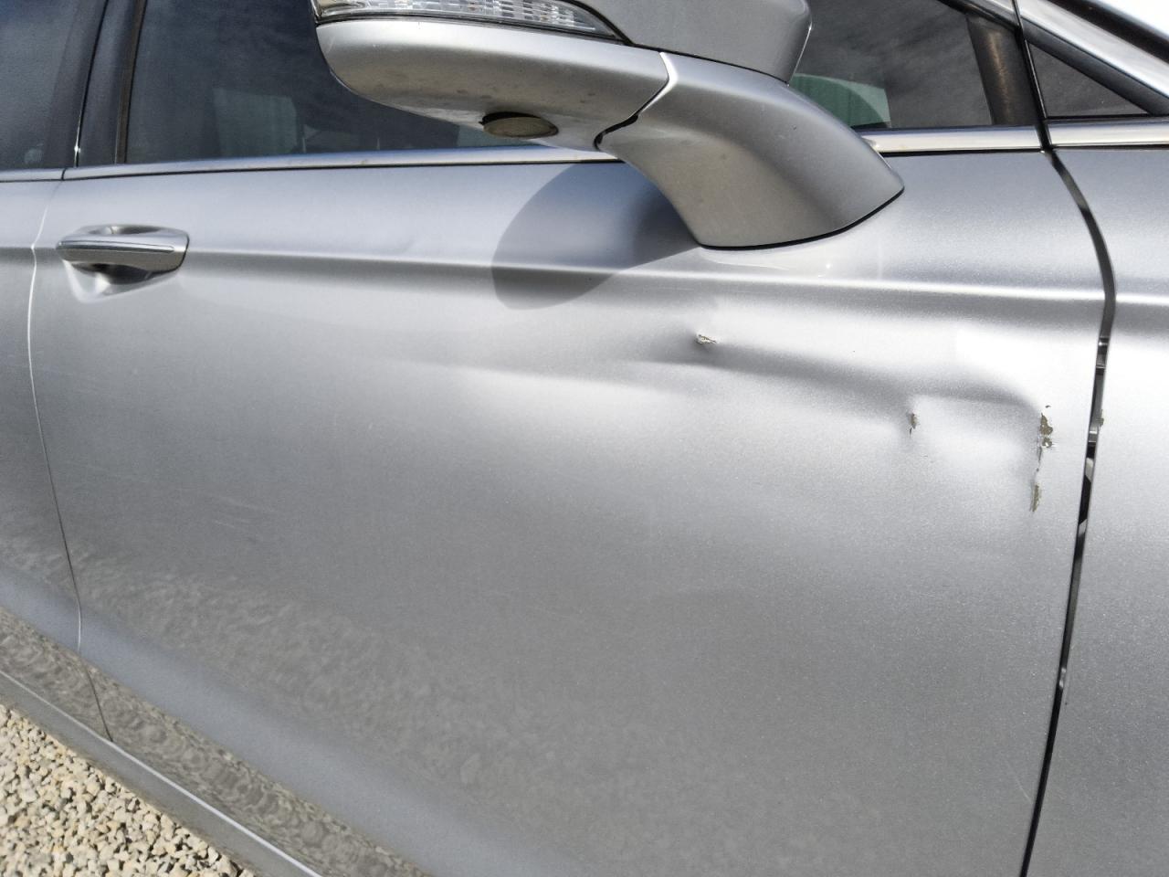 2013 Ford Fusion Titanium Серебряный vin: 3FA6P0K92DR138345 Damage: Right Front Door, Dent(S) W/ Paint Dmg, 8 To 9 Inches