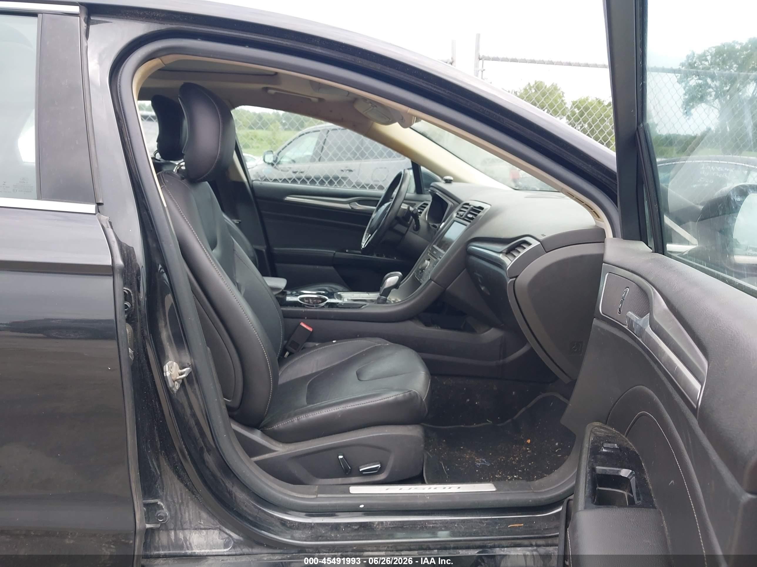 2013 Ford Fusion Titanium Black vin: 3FA6P0K92DR168722