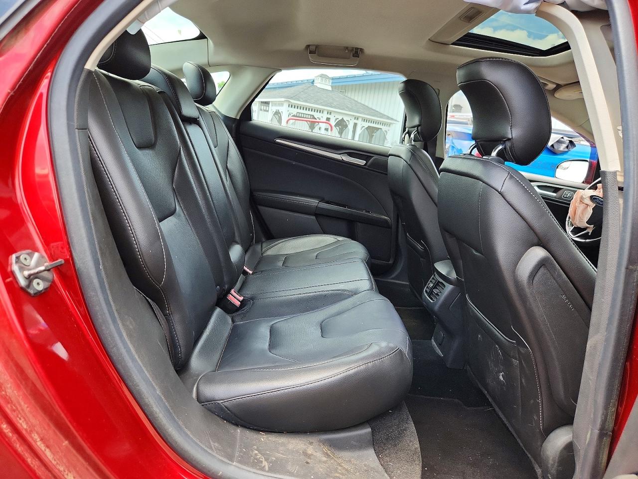 2013 Ford Fusion Titanium Red vin: 3FA6P0K92DR335094