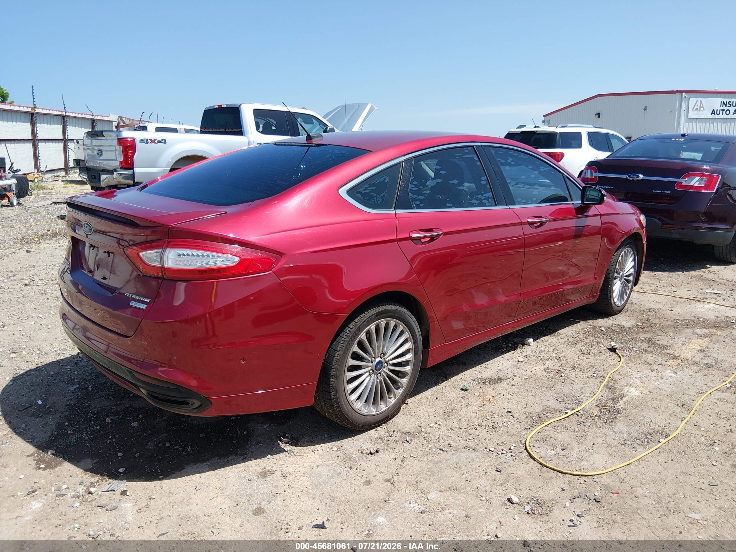 2014 Ford Fusion Titanium Красный vin: 3FA6P0K92ER170357