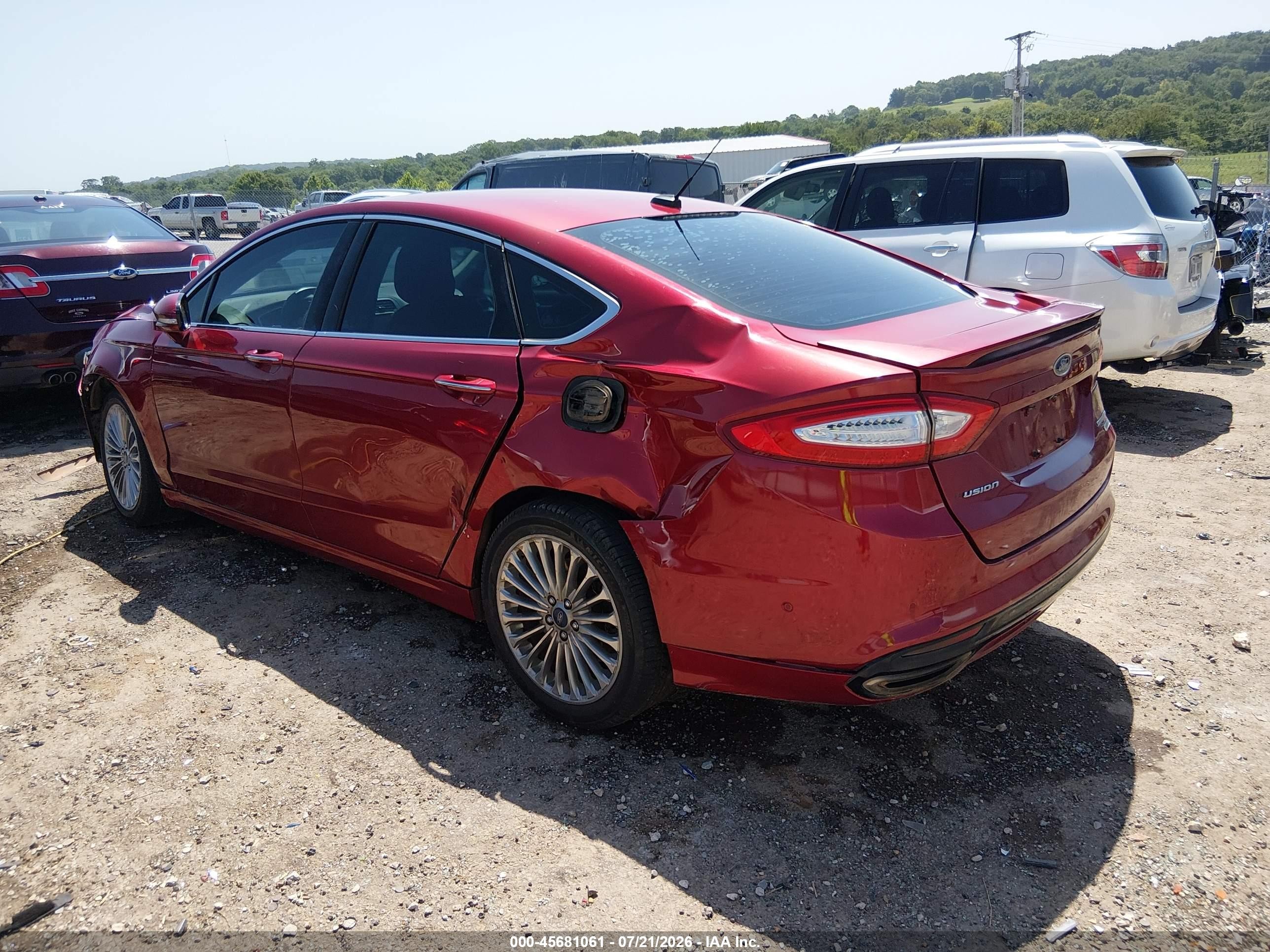 2014 Ford Fusion Titanium Красный vin: 3FA6P0K92ER170357