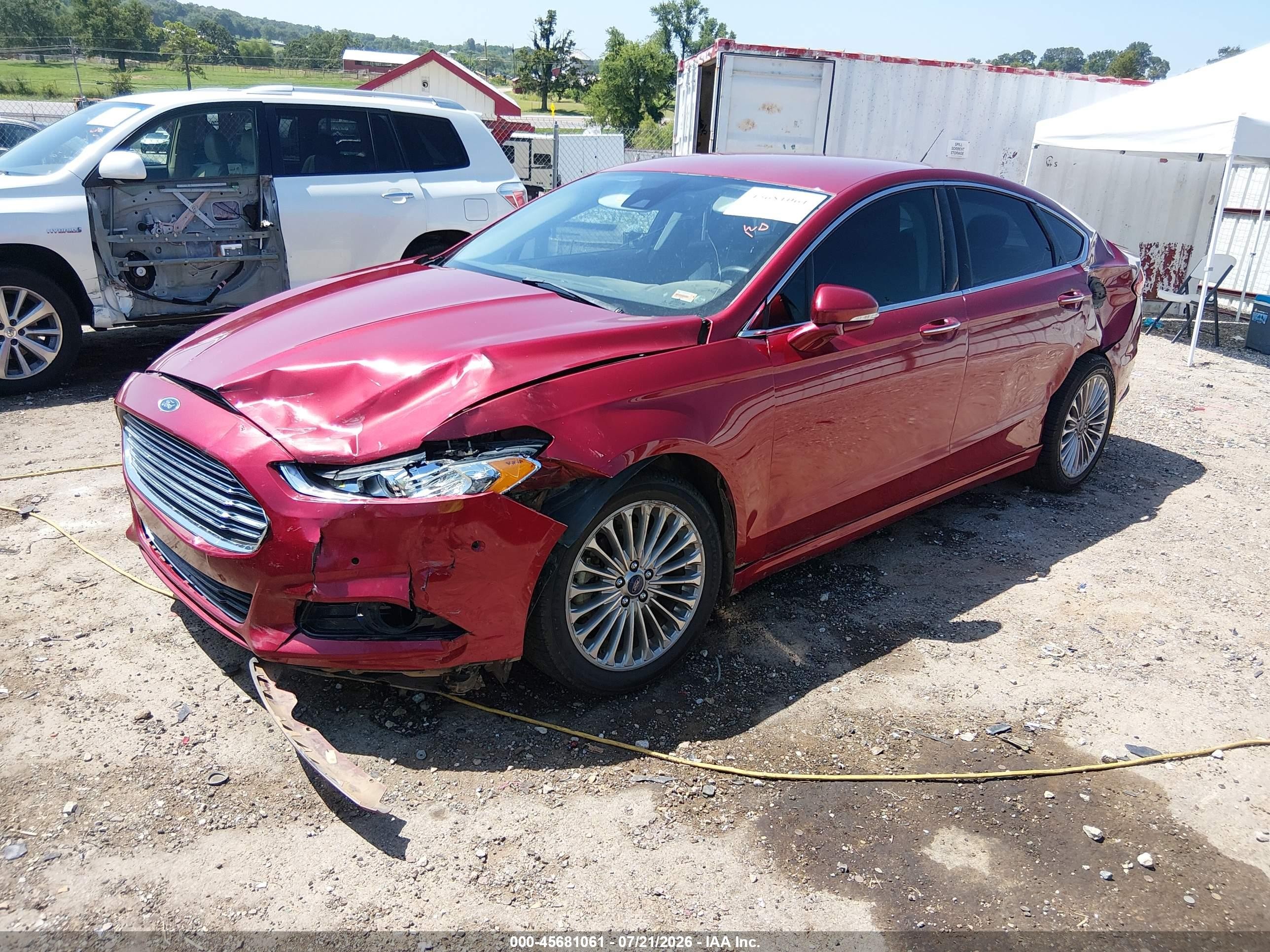 2014 Ford Fusion Titanium Красный vin: 3FA6P0K92ER170357