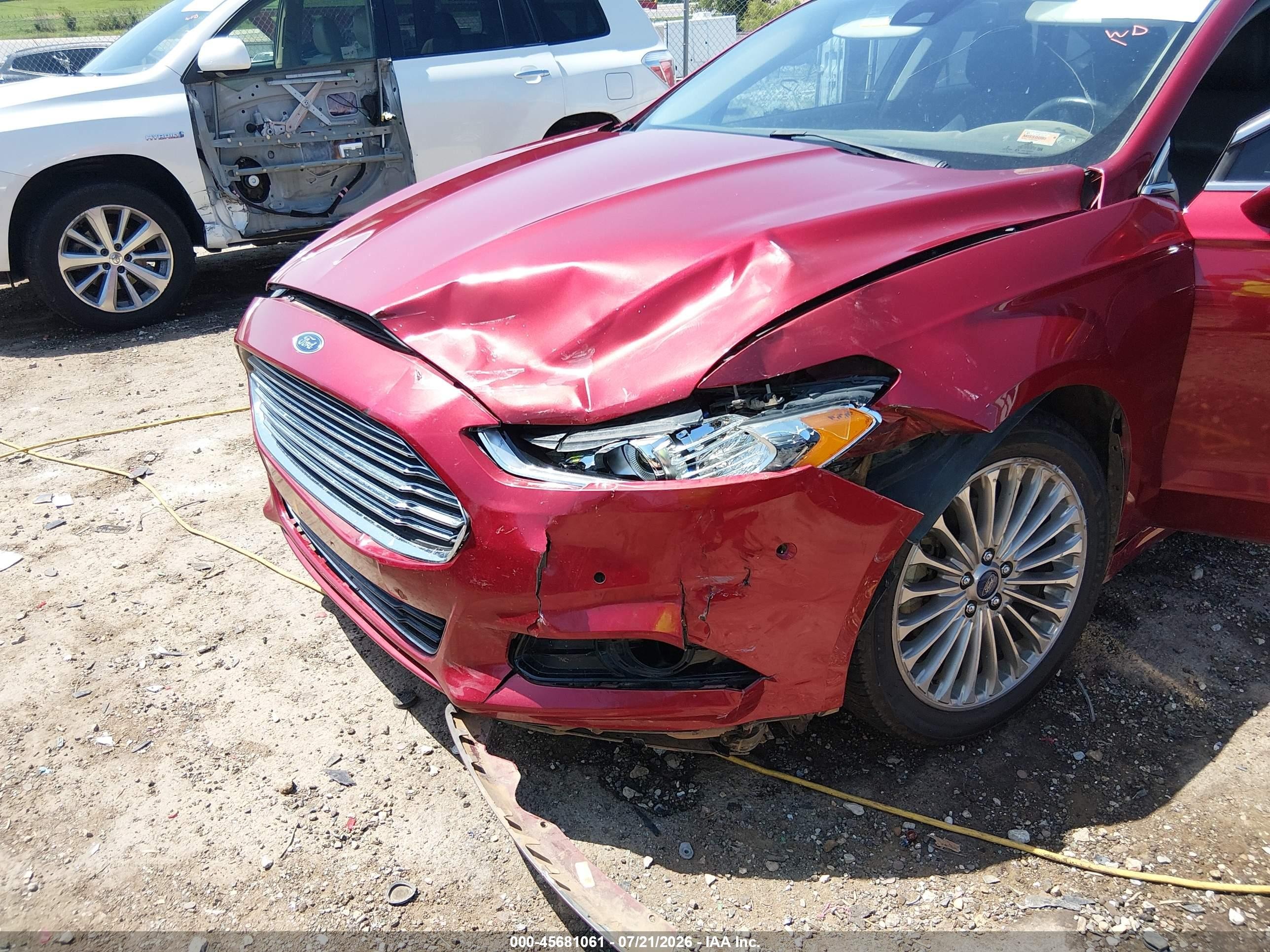 2014 Ford Fusion Titanium Красный vin: 3FA6P0K92ER170357