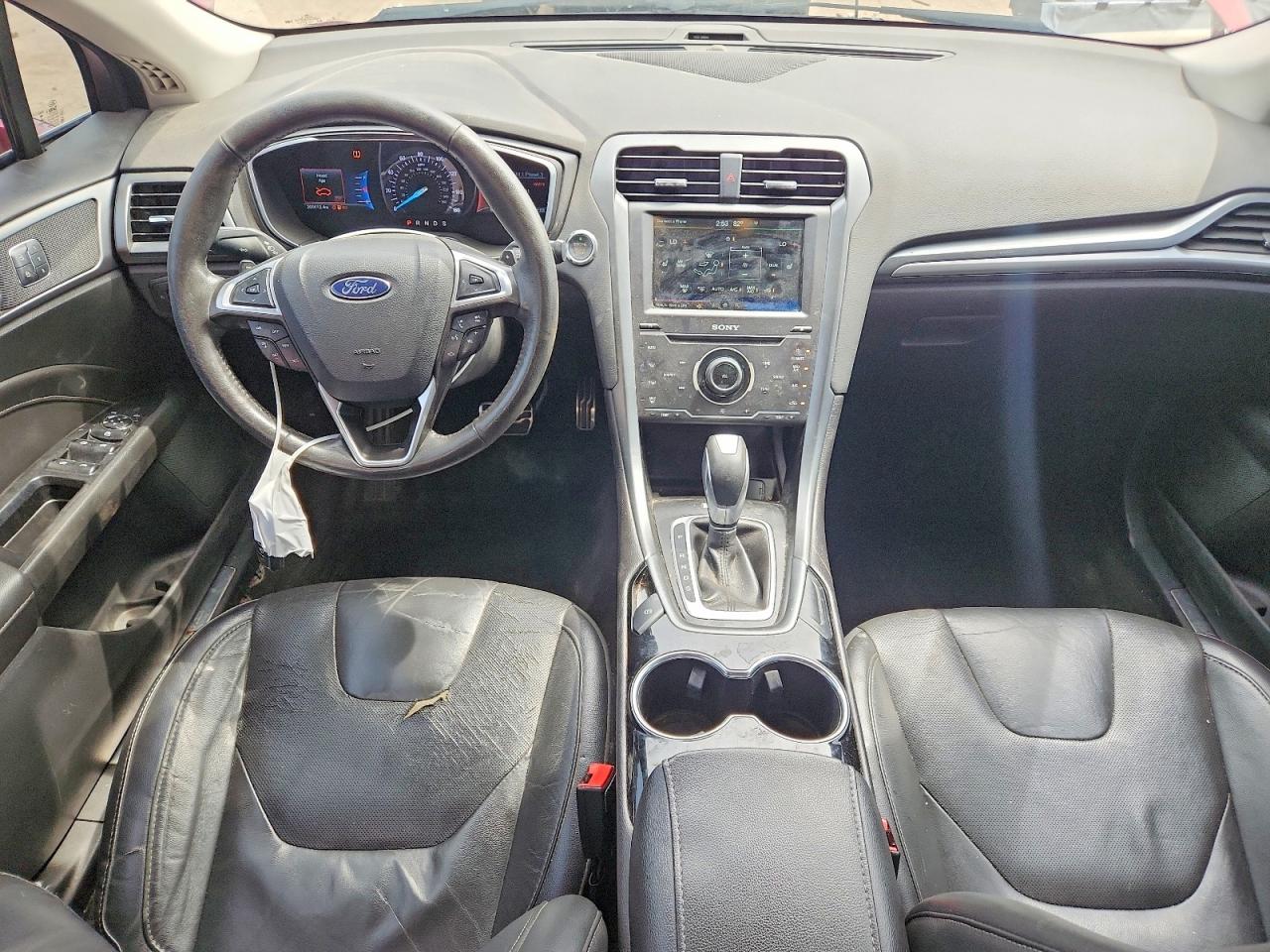 2015 Ford Fusion Titanium Красный vin: 3FA6P0K92FR150837