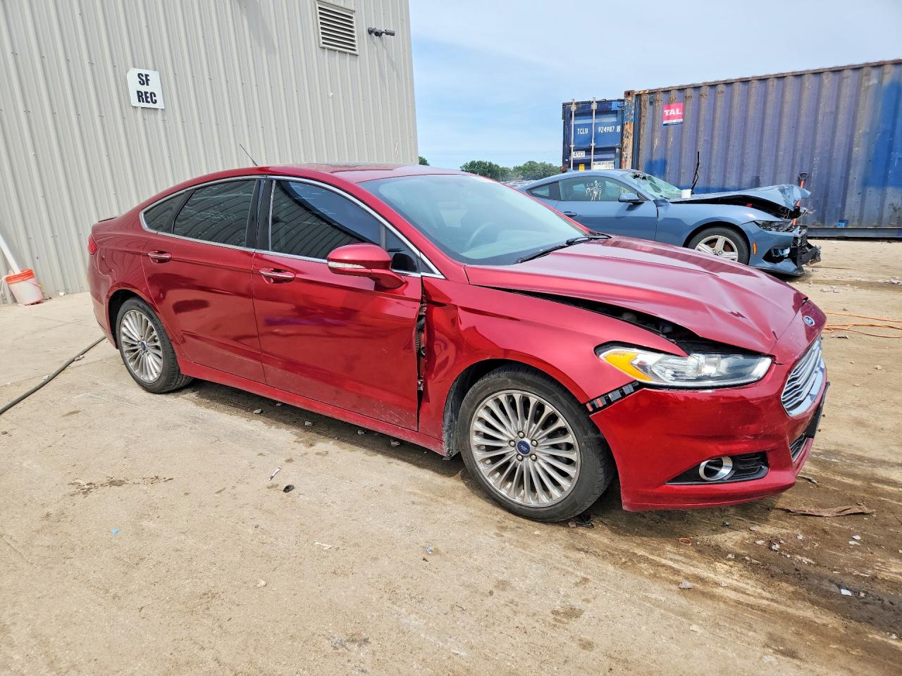 2015 Ford Fusion Titanium Красный vin: 3FA6P0K92FR150837