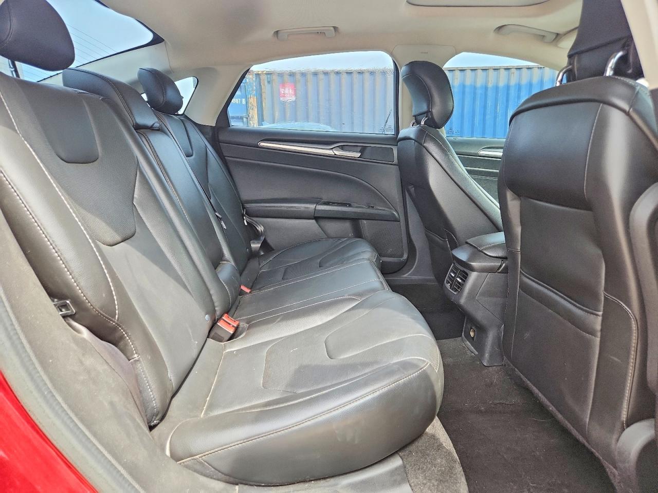 2015 Ford Fusion Titanium Красный vin: 3FA6P0K92FR150837