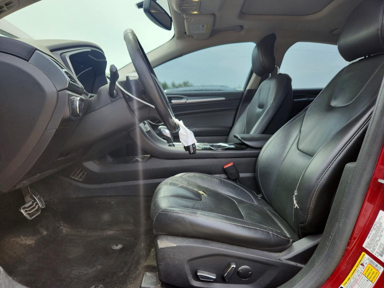 2015 Ford Fusion Titanium Красный vin: 3FA6P0K92FR150837