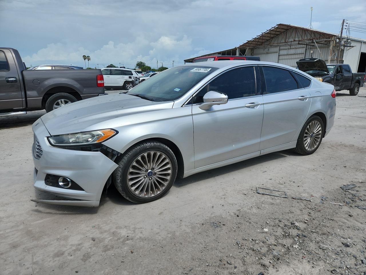 2015 Ford Fusion Titanium Серебряный vin: 3FA6P0K92FR152314 Damage: Left Front Door, Dent(S) W/ Paint Dmg, 1/2 To 1 Inch