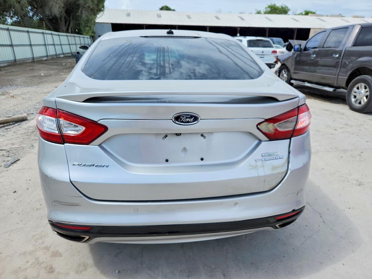 2015 Ford Fusion Titanium Серебряный vin: 3FA6P0K92FR152314