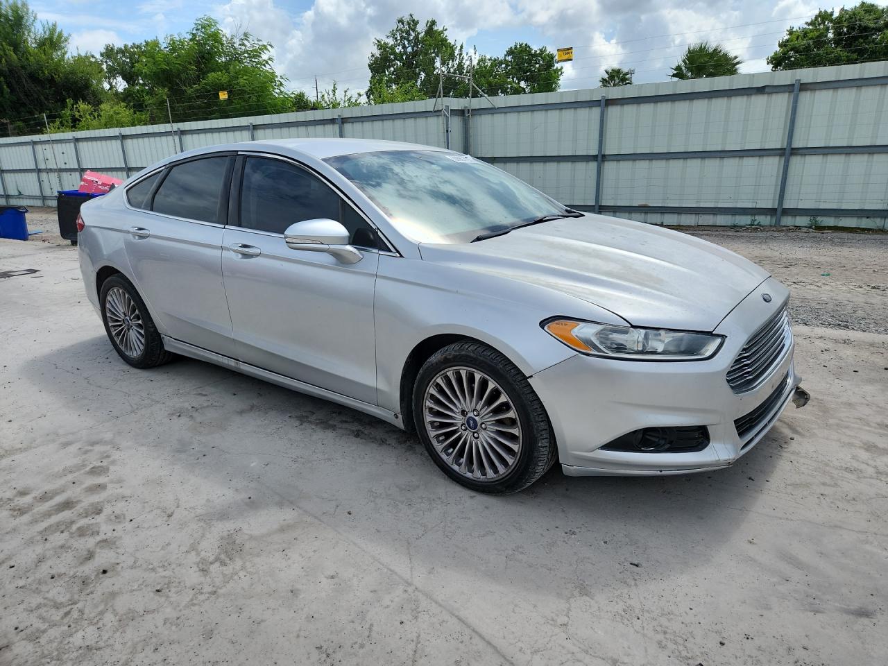 2015 Ford Fusion Titanium Серебряный vin: 3FA6P0K92FR152314 Damage: Right Rocker Panel Molding, Dent(S) W/ Paint Dmg, Replacement Required