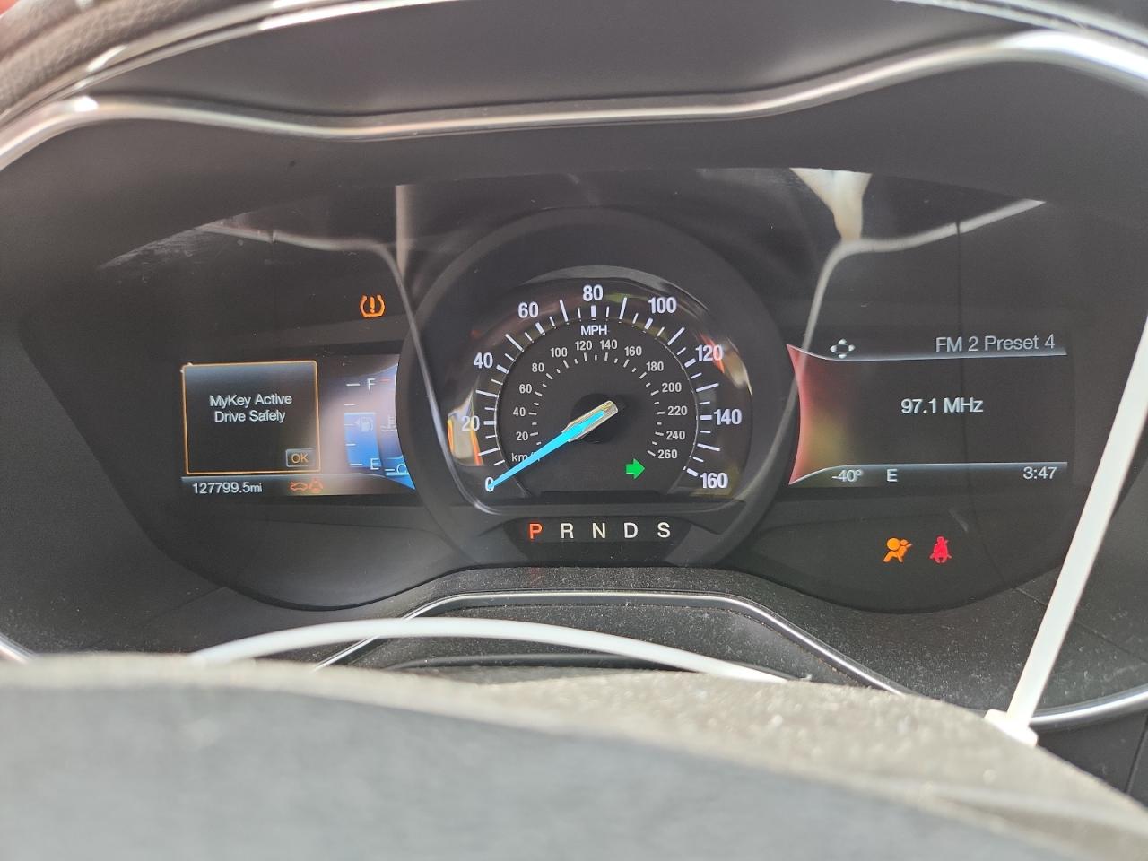 2015 Ford Fusion Titanium Серебряный vin: 3FA6P0K92FR152314 Damage: Warning Light - Srs, On, Unacceptable
