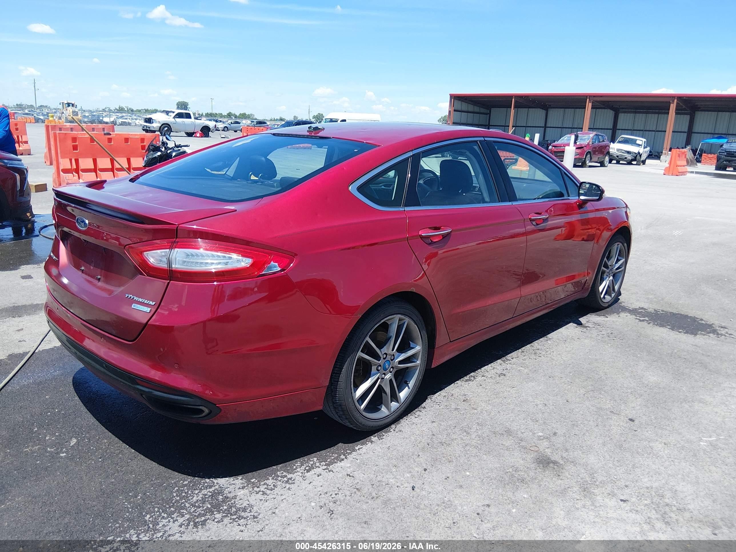 2013 Ford Fusion Titanium Красный vin: 3FA6P0K93DR127273