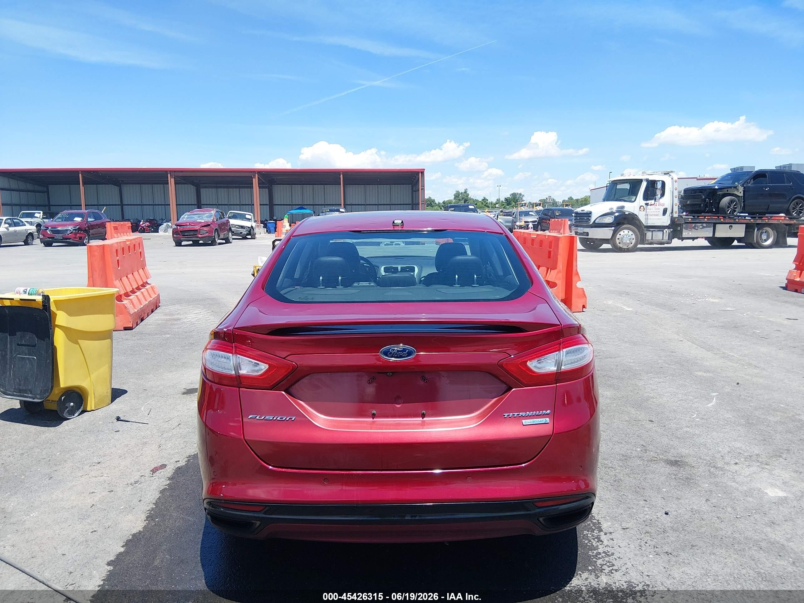 2013 Ford Fusion Titanium Красный vin: 3FA6P0K93DR127273