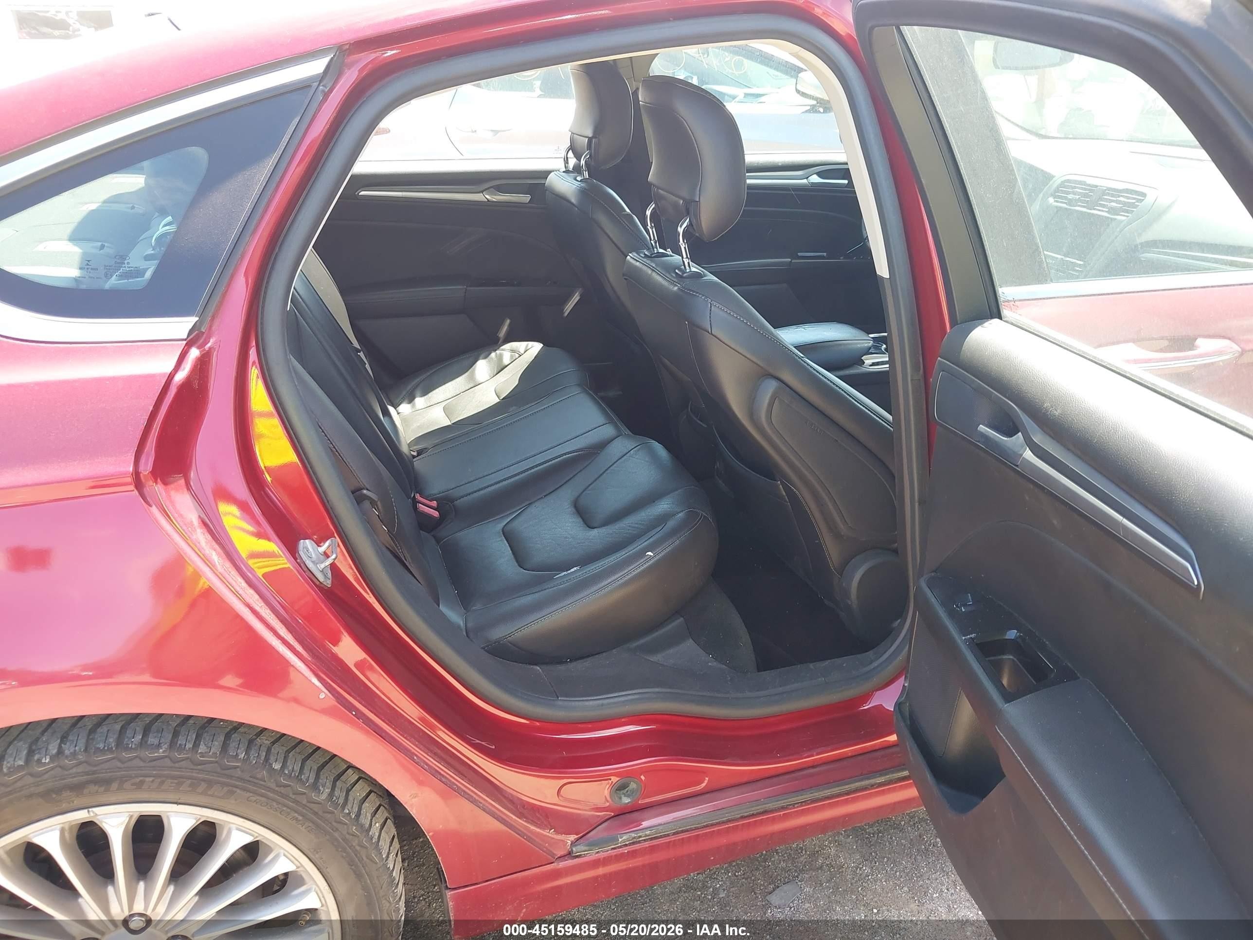 2014 Ford Fusion Titanium Красный vin: 3FA6P0K93ER162476