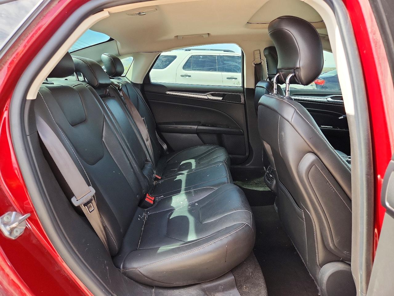 2014 Ford Fusion Titanium Красный vin: 3FA6P0K93ER355873