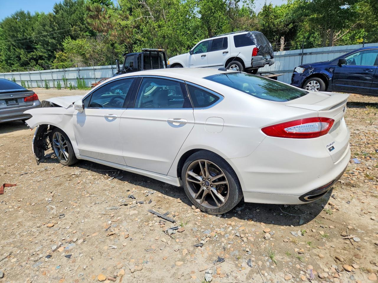 2014 Ford Fusion Titanium White vin: 3FA6P0K93ER387447