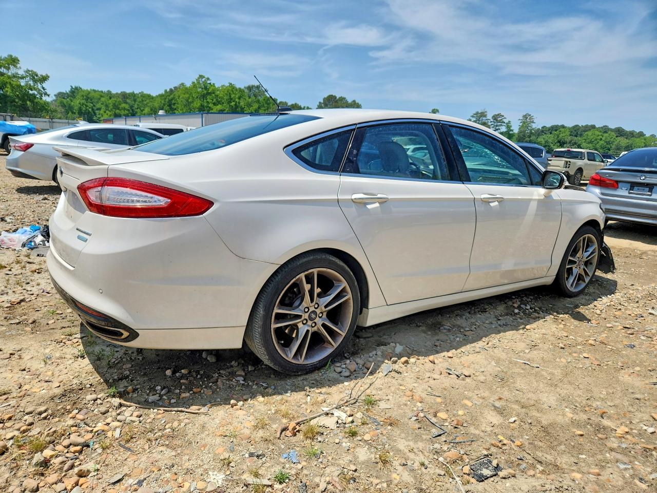 2014 Ford Fusion Titanium White vin: 3FA6P0K93ER387447