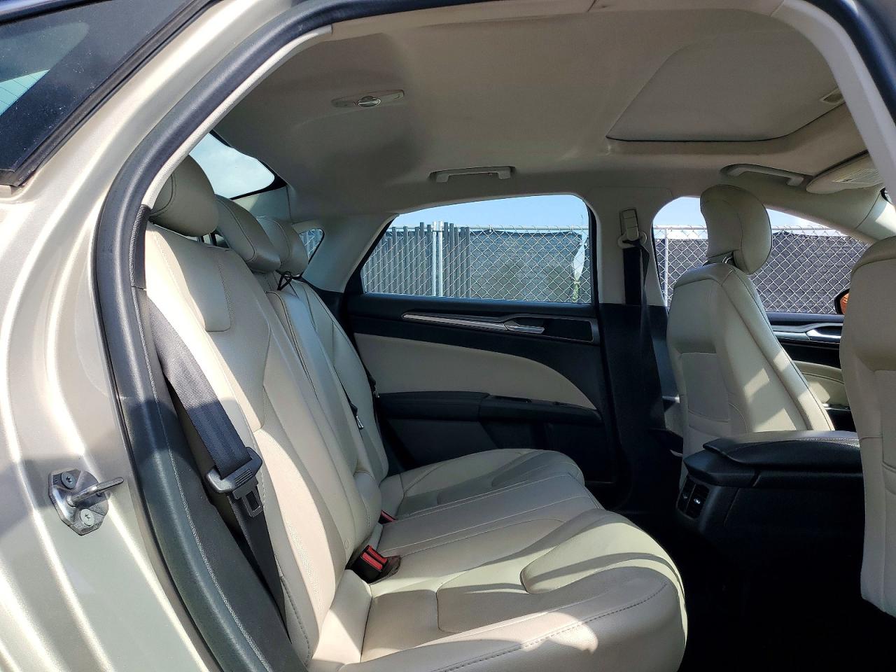 2015 Ford Fusion Titanium Beige vin: 3FA6P0K93FR107897