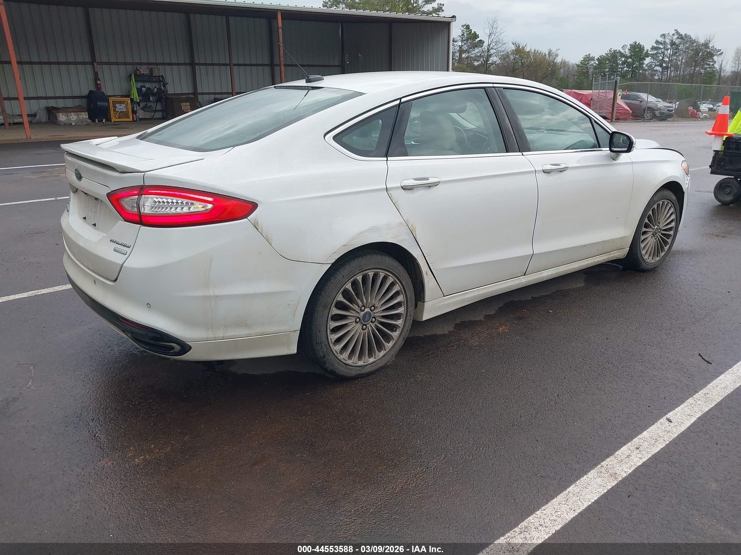 2016 Ford Fusion Titanium Белый vin: 3FA6P0K93GR369596