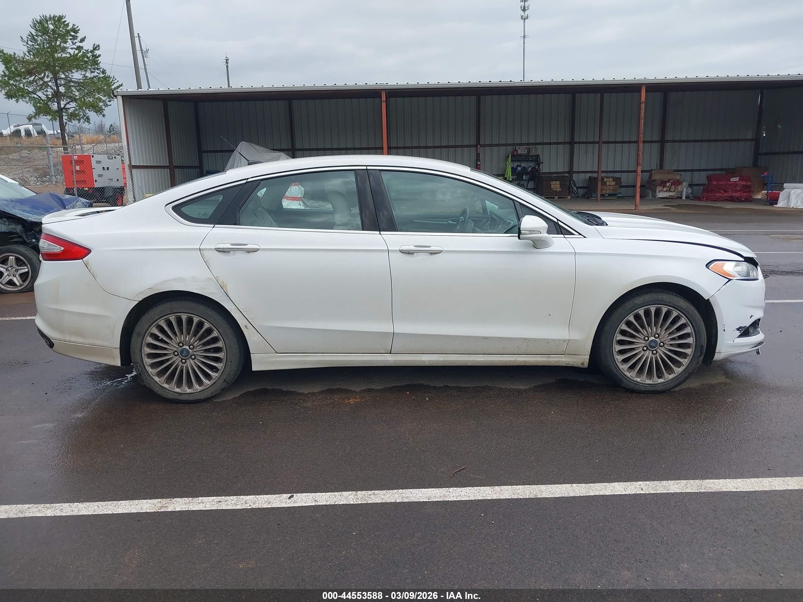 2016 Ford Fusion Titanium Белый vin: 3FA6P0K93GR369596