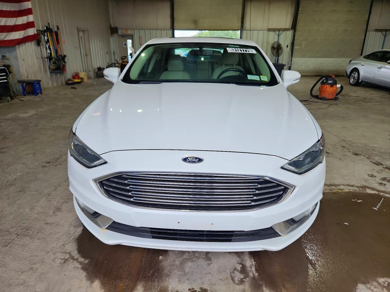 2017 Ford Fusion Titanium White vin: 3FA6P0K93HR131409