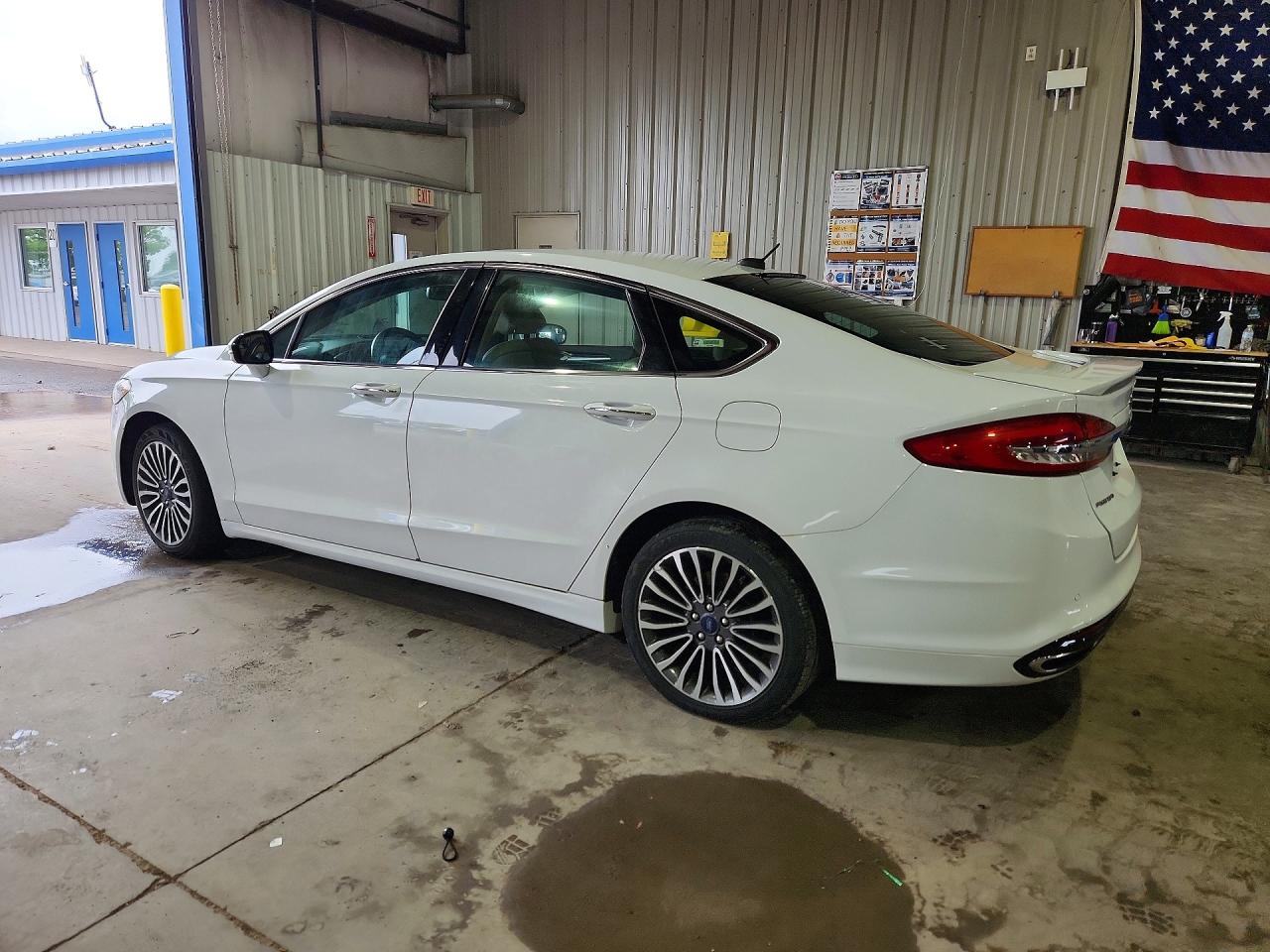 2017 Ford Fusion Titanium White vin: 3FA6P0K93HR131409