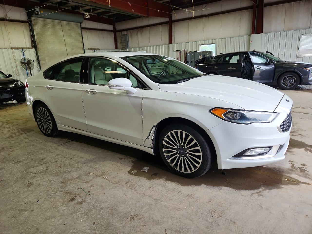 2017 Ford Fusion Titanium White vin: 3FA6P0K93HR131409