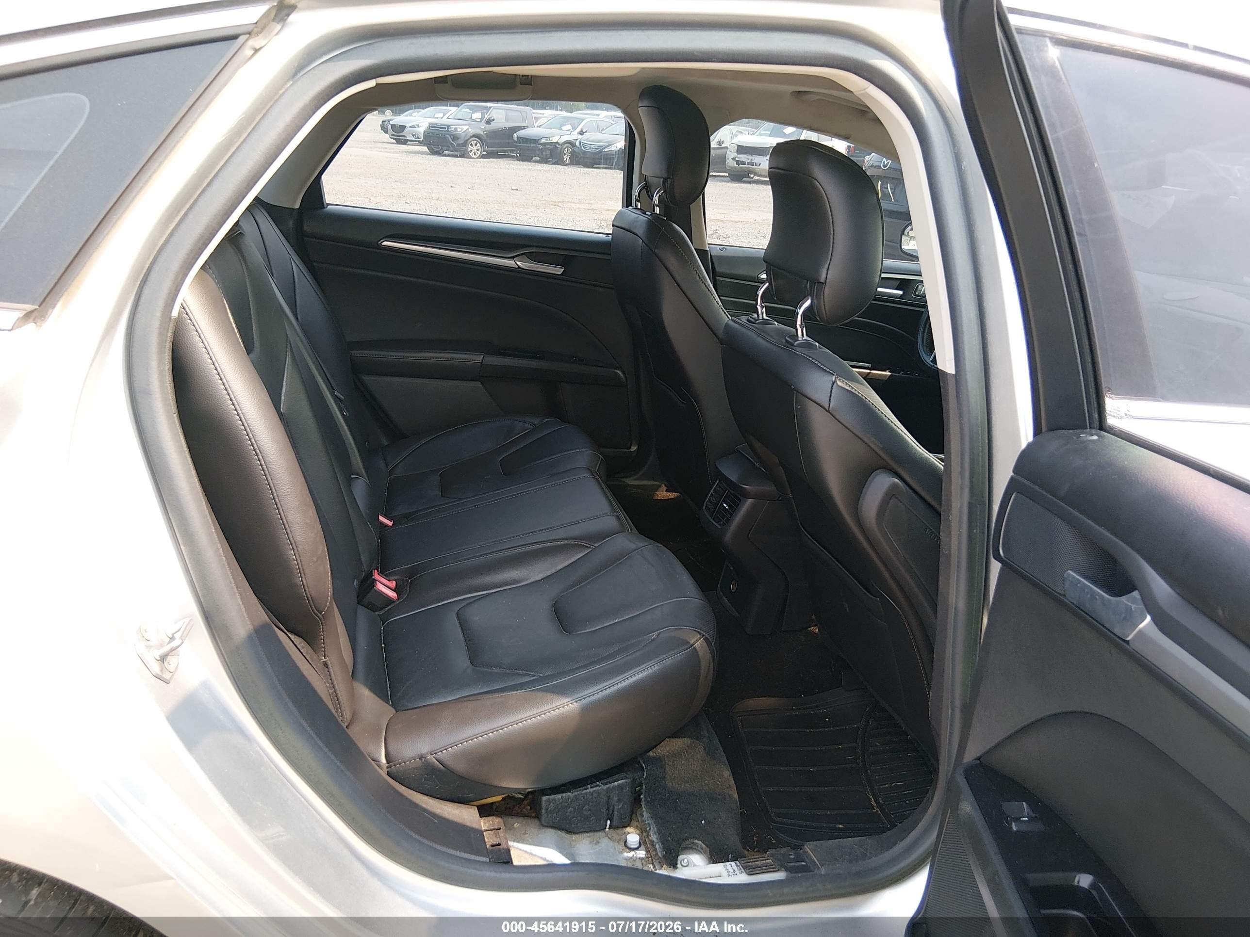 2014 Ford Fusion Titanium Silver vin: 3FA6P0K94ER101220