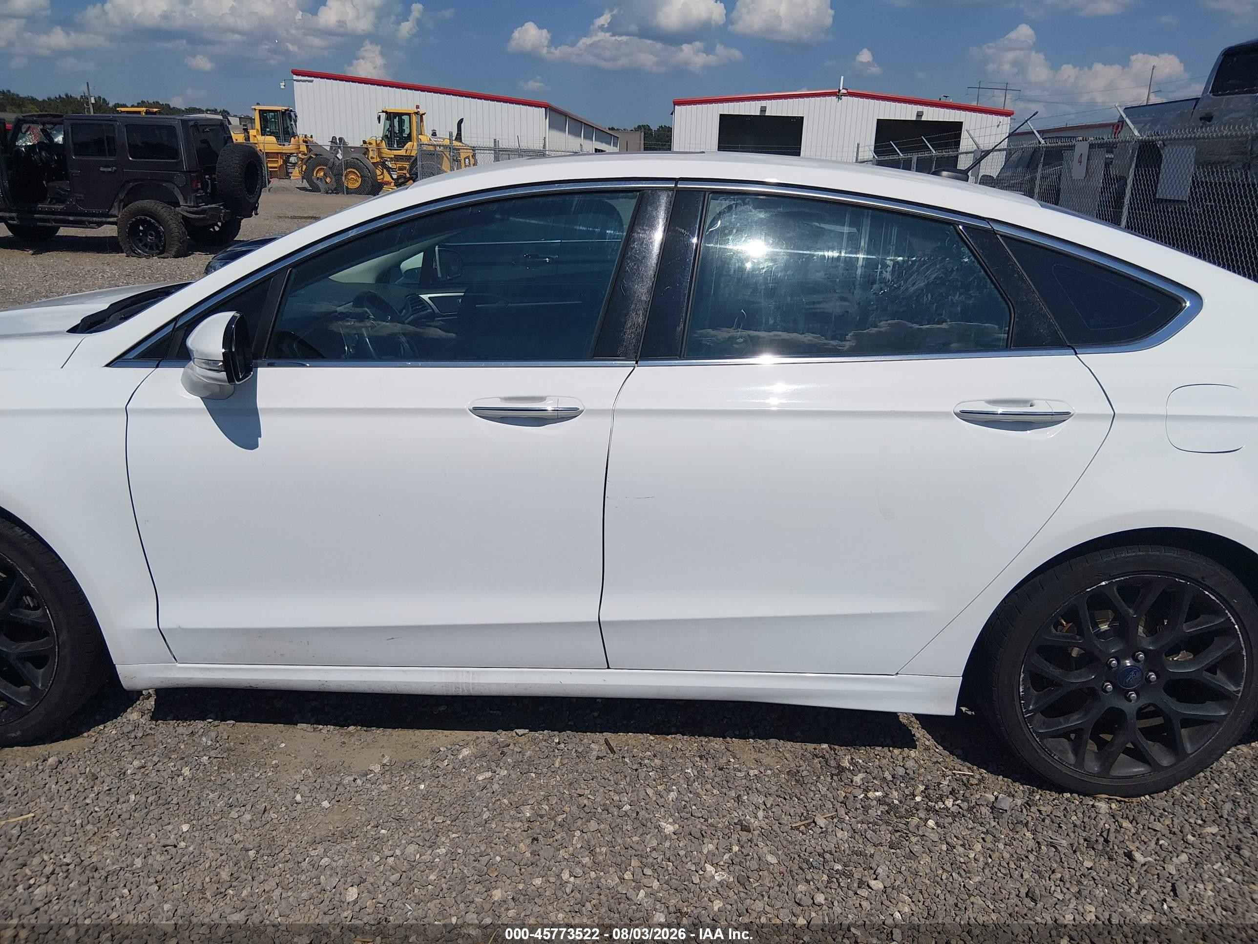2014 Ford Fusion Titanium White vin: 3FA6P0K94ER227867