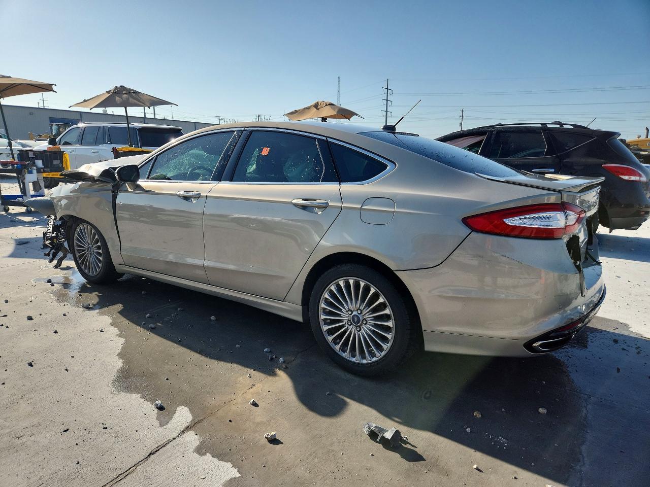 2015 Ford Fusion Titanium Beige vin: 3FA6P0K94FR193396