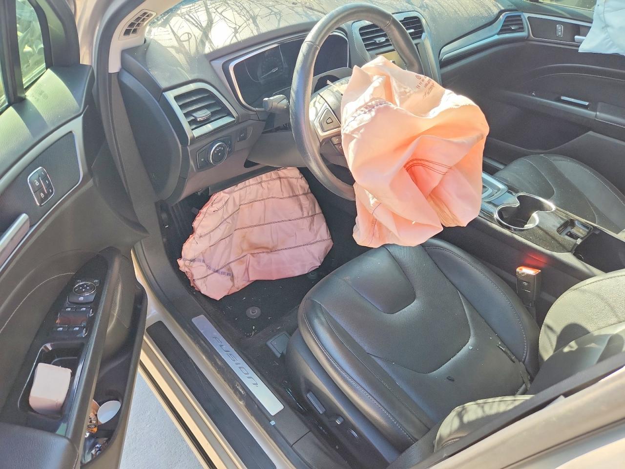 2015 Ford Fusion Titanium Beige vin: 3FA6P0K94FR193396