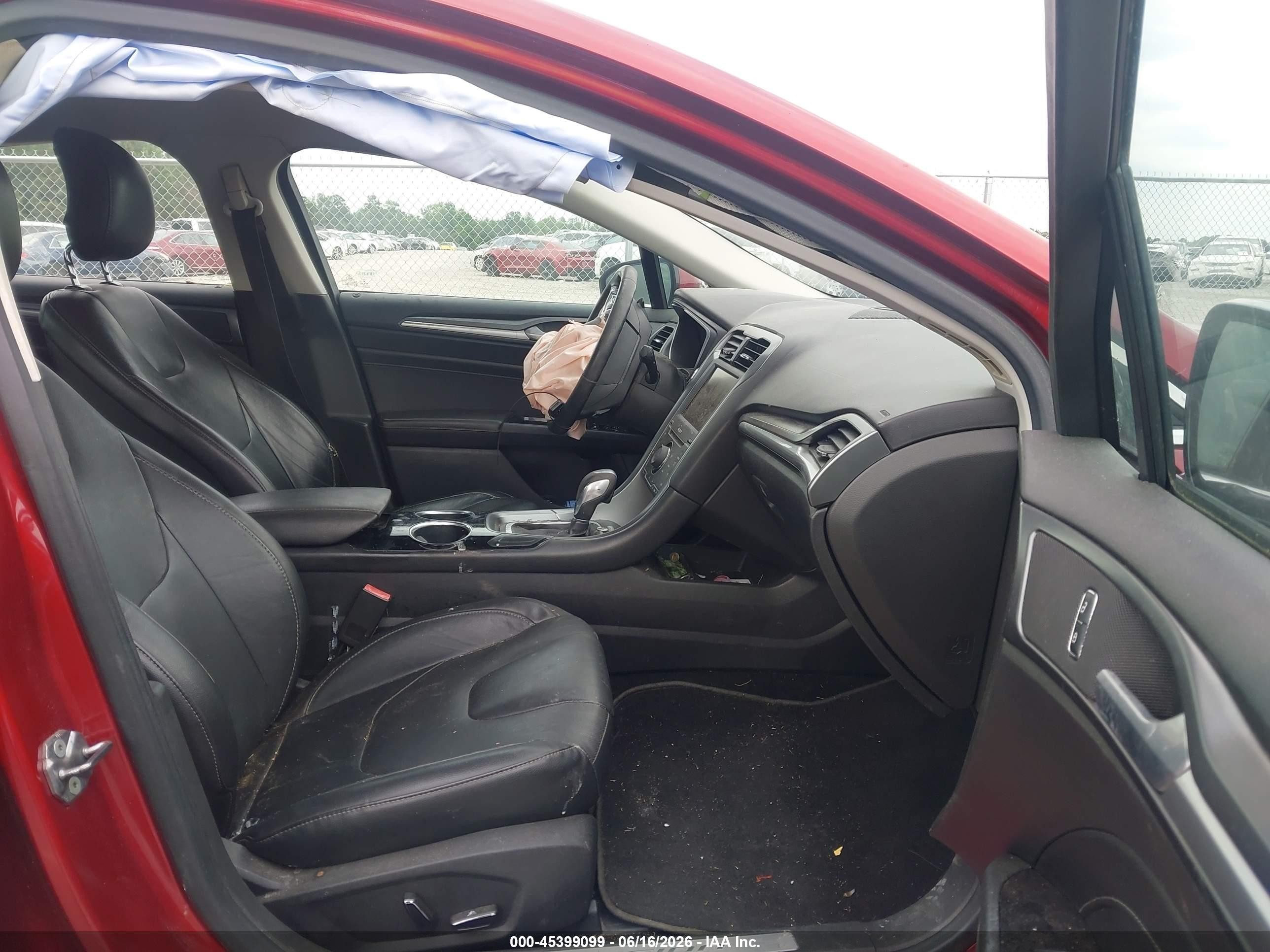 2013 Ford Fusion Titanium Red vin: 3FA6P0K95DR172179