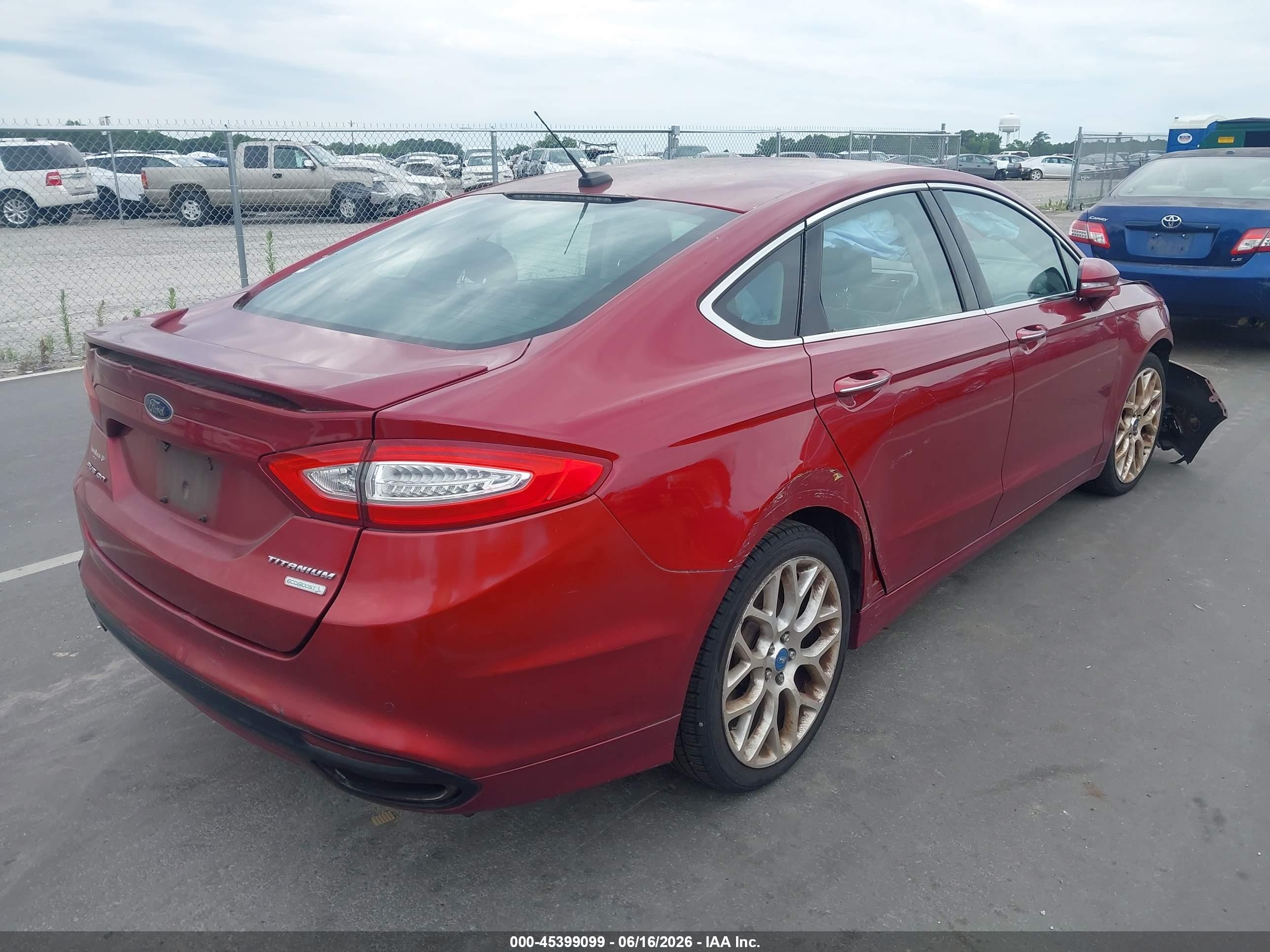 2013 Ford Fusion Titanium Red vin: 3FA6P0K95DR172179