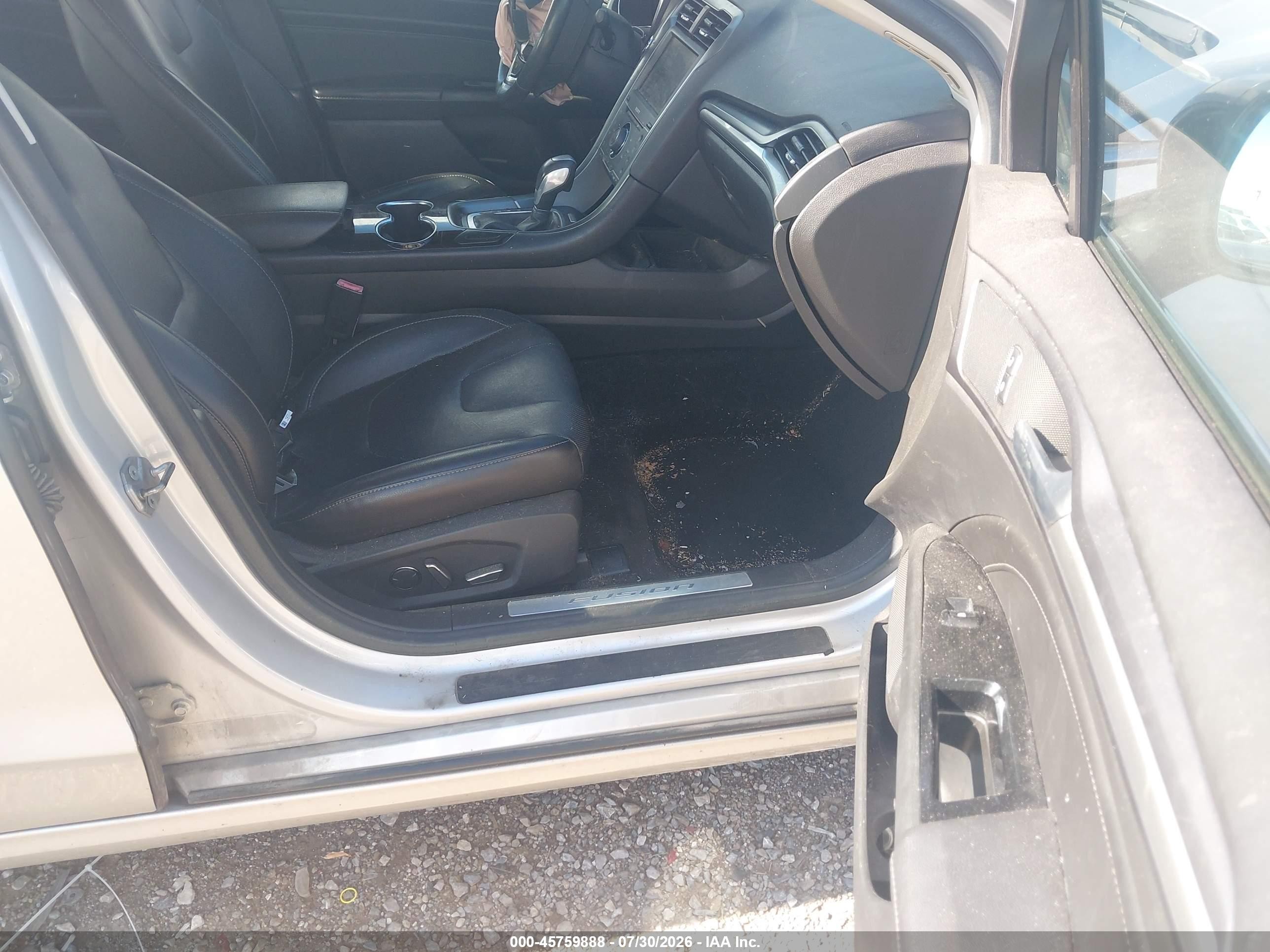 2015 Ford Fusion Titanium Серебряный vin: 3FA6P0K95FR162206