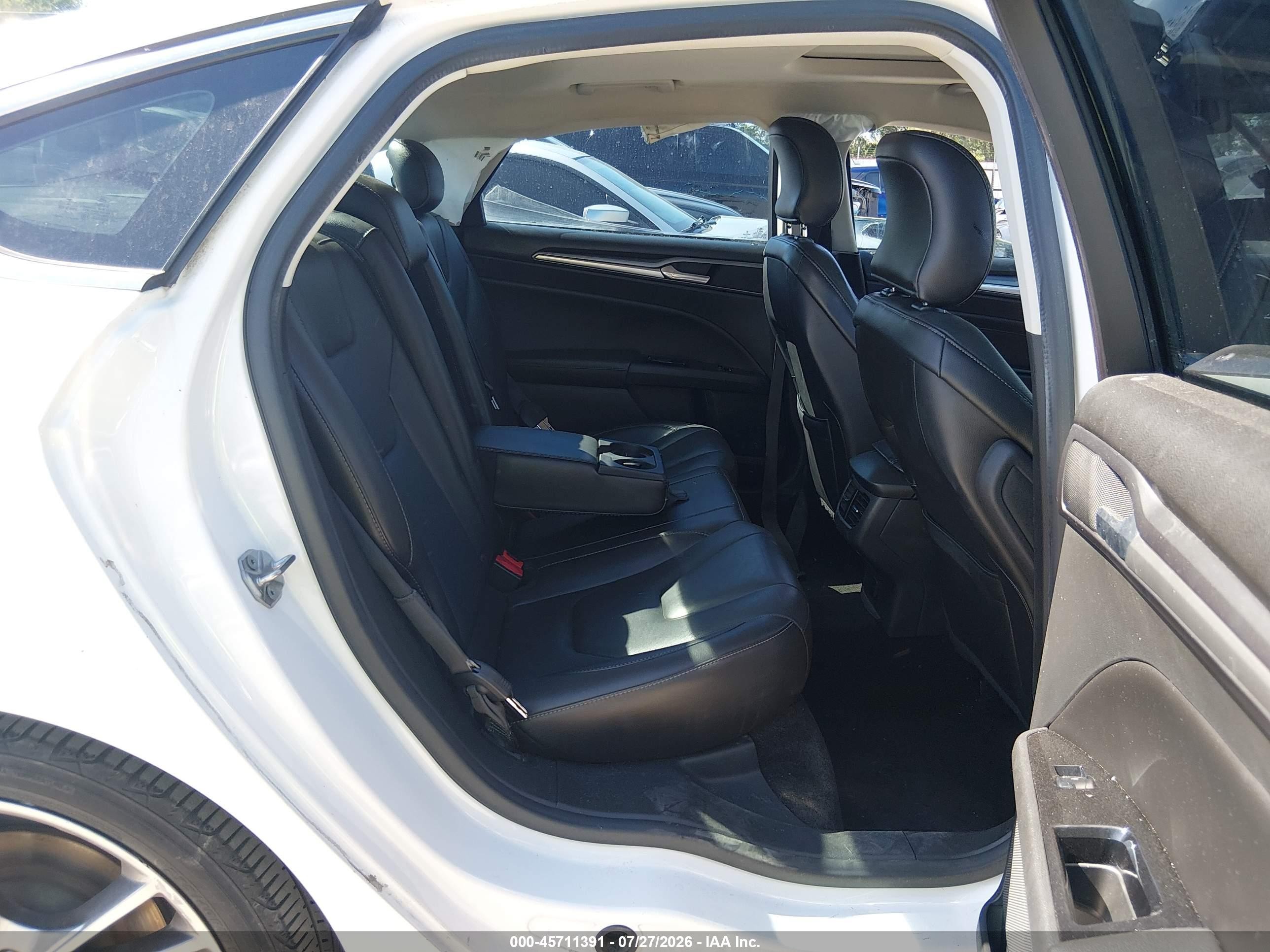 2015 Ford Fusion Titanium White vin: 3FA6P0K95FR213381