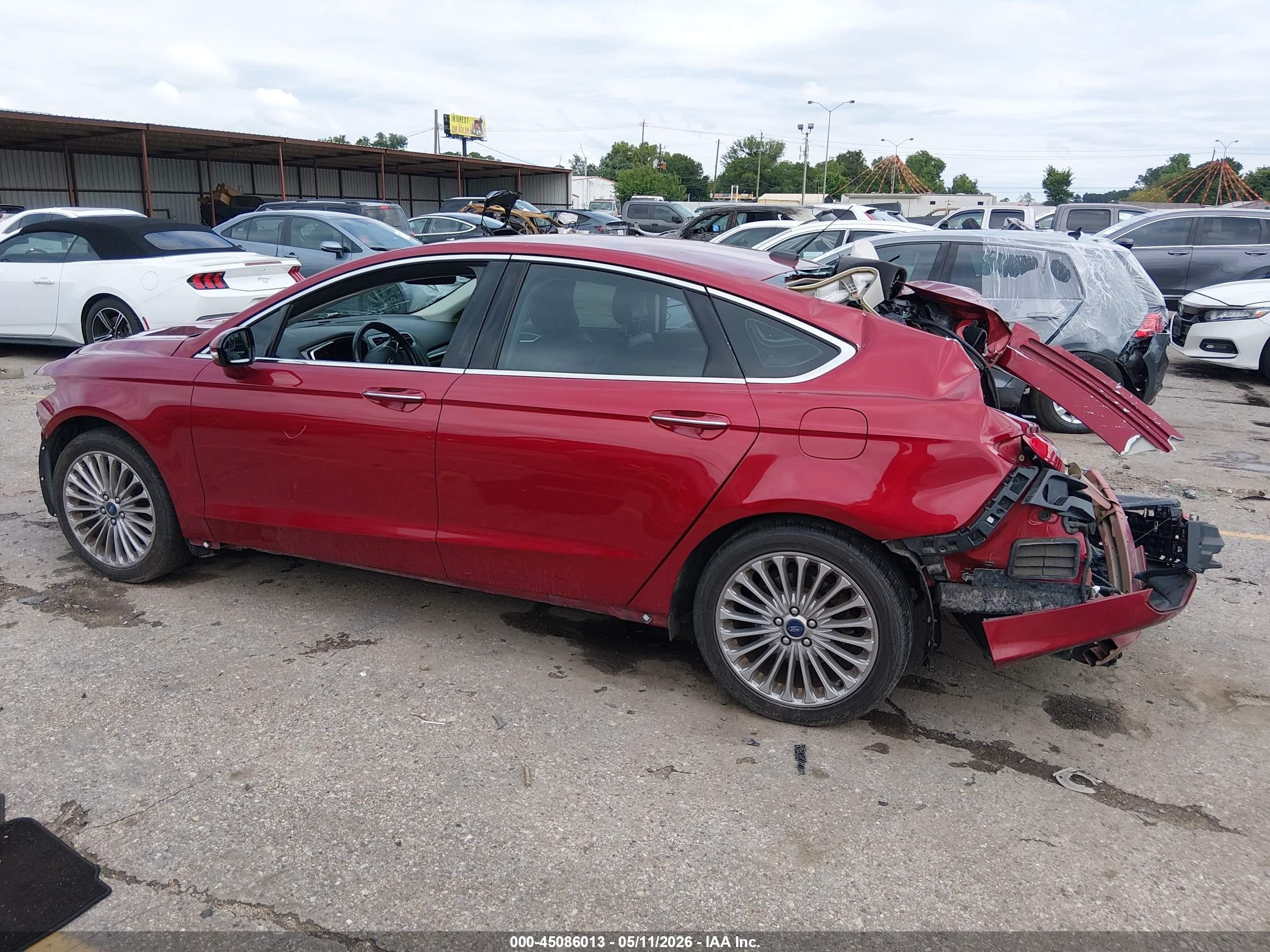 2015 Ford Fusion Titanium Красный vin: 3FA6P0K95FR279204