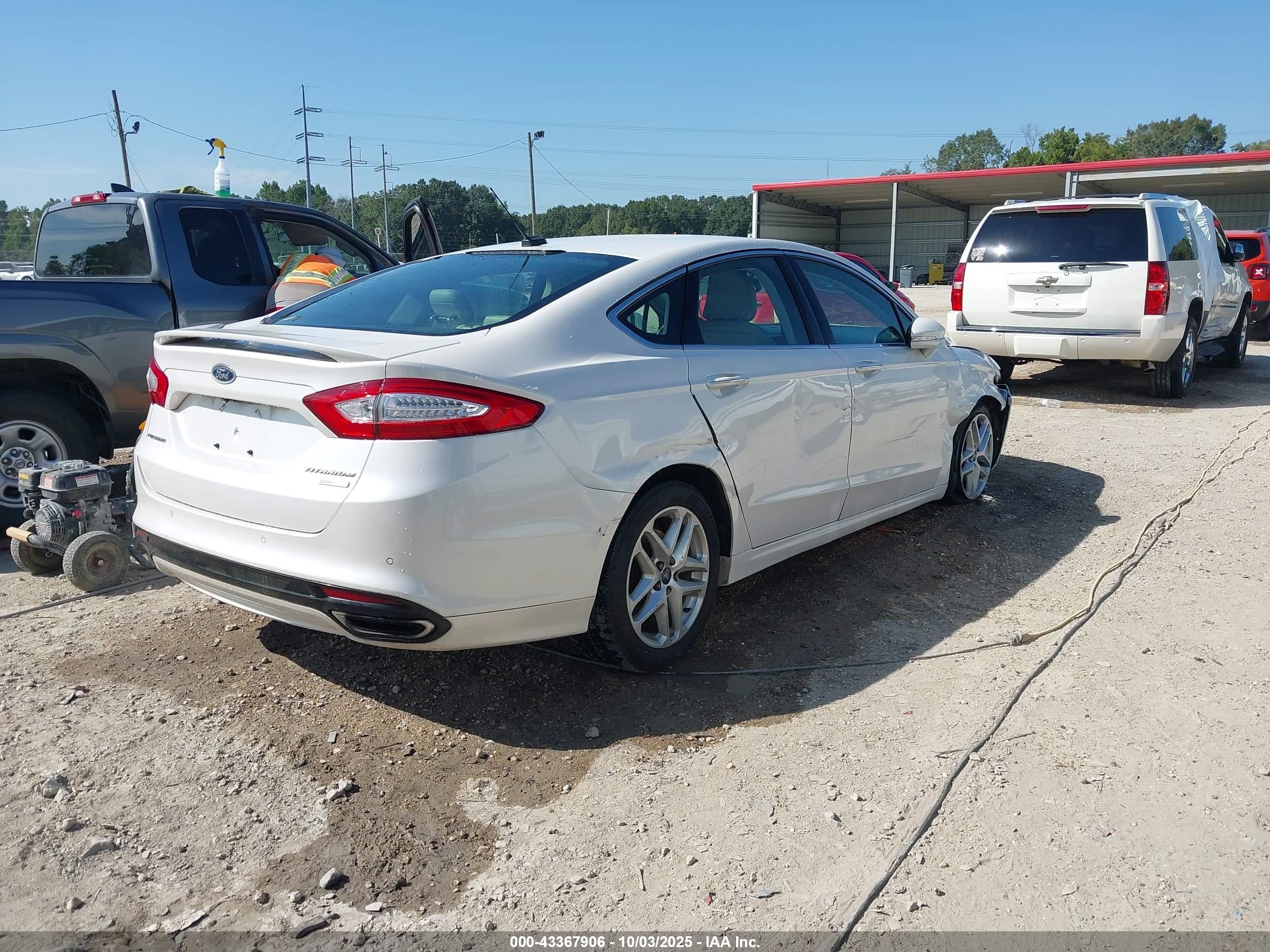 2015 Ford Fusion Titanium White vin: 3FA6P0K95FR307342