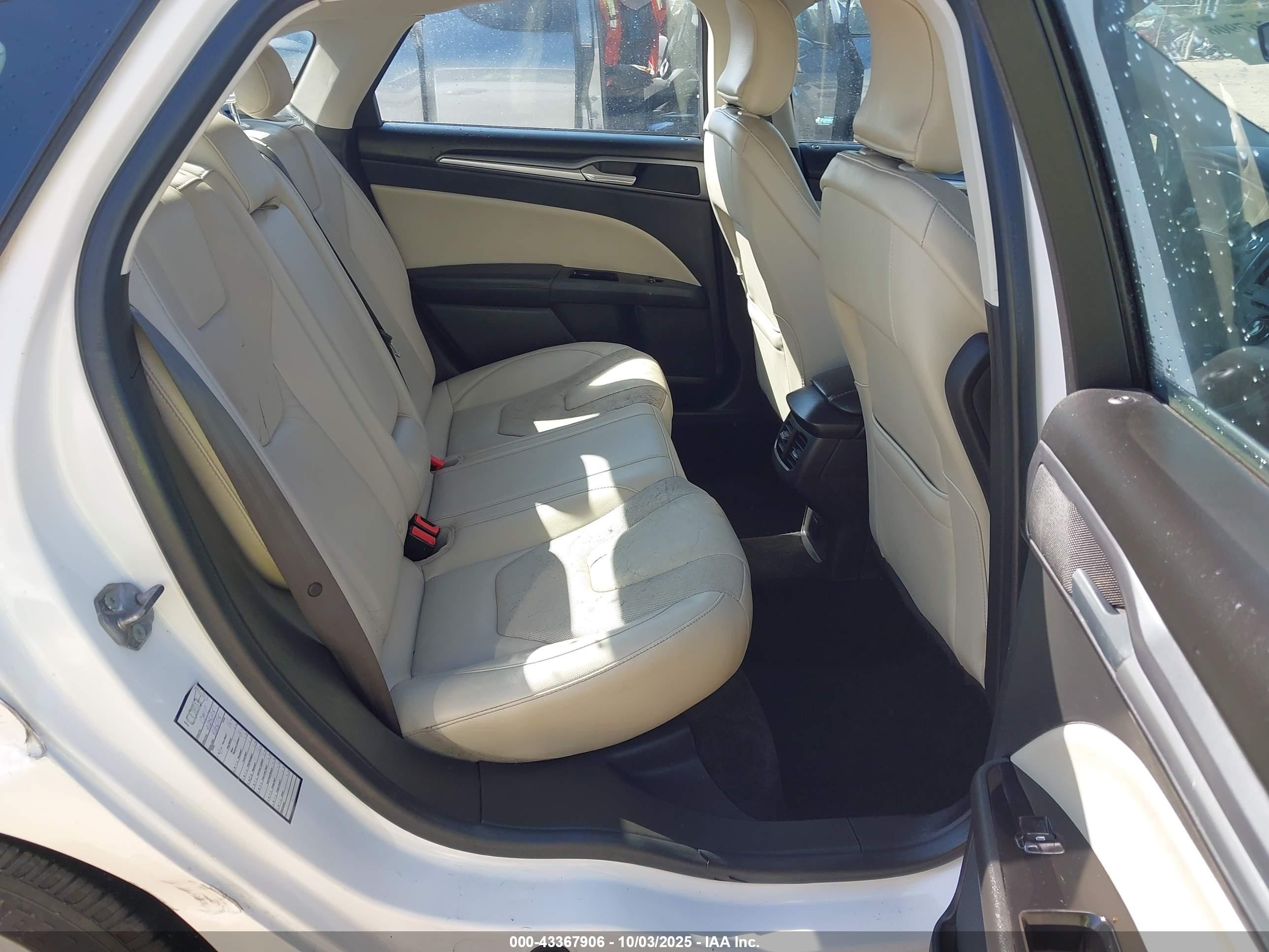 2015 Ford Fusion Titanium White vin: 3FA6P0K95FR307342