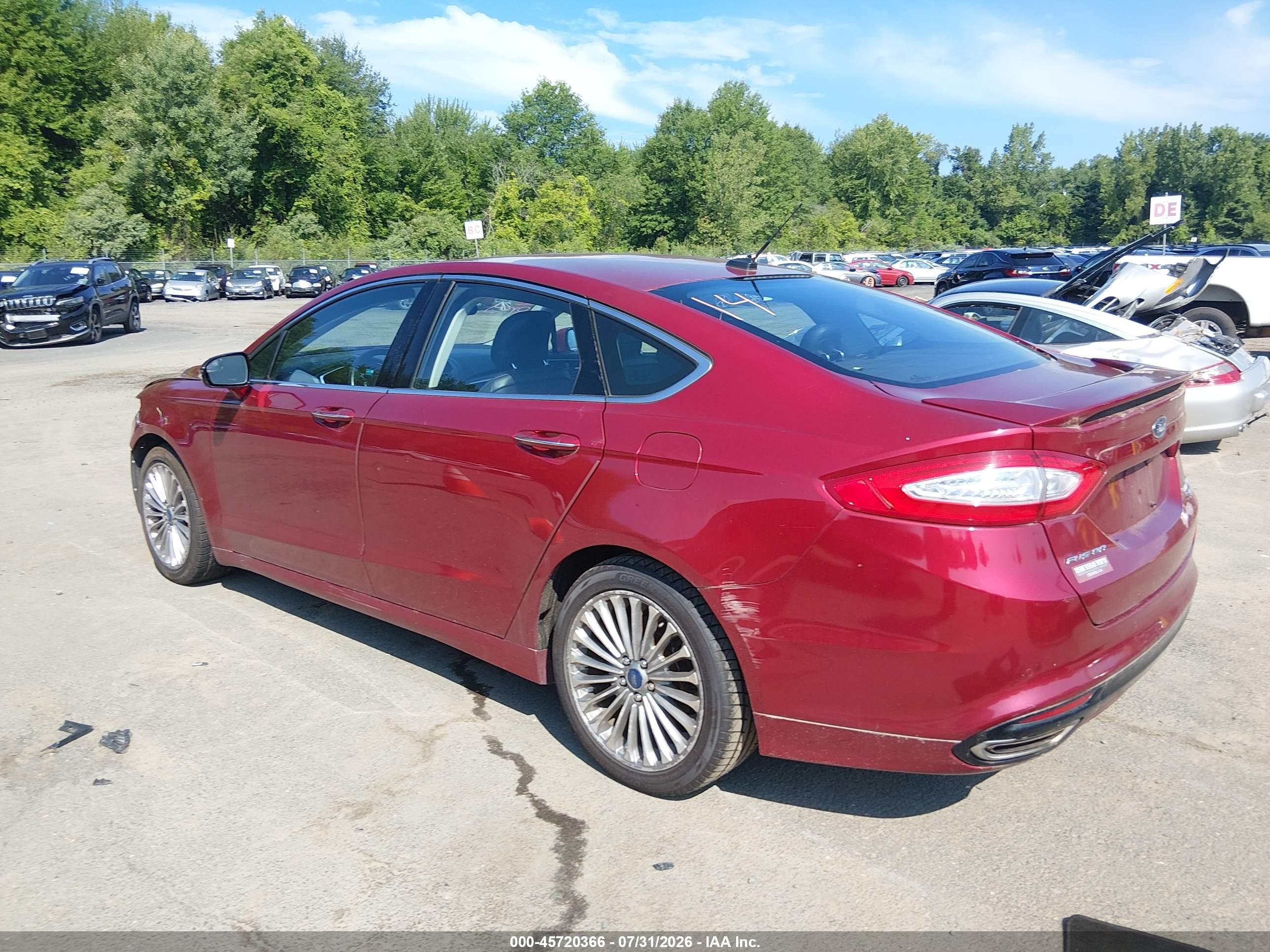 2013 Ford Fusion Titanium Red vin: 3FA6P0K96DR335115