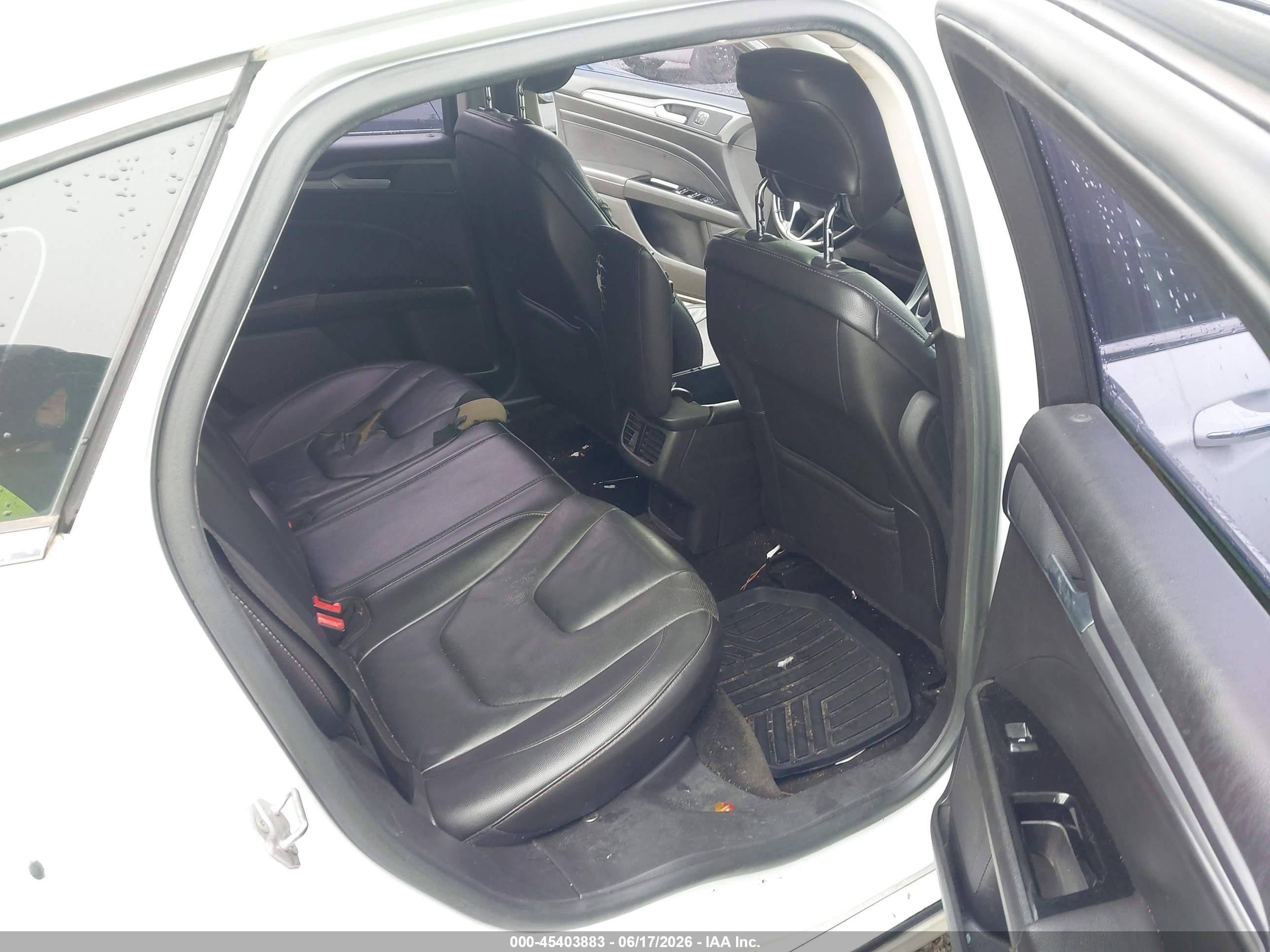 2014 Ford Fusion Titanium White vin: 3FA6P0K96ER228552