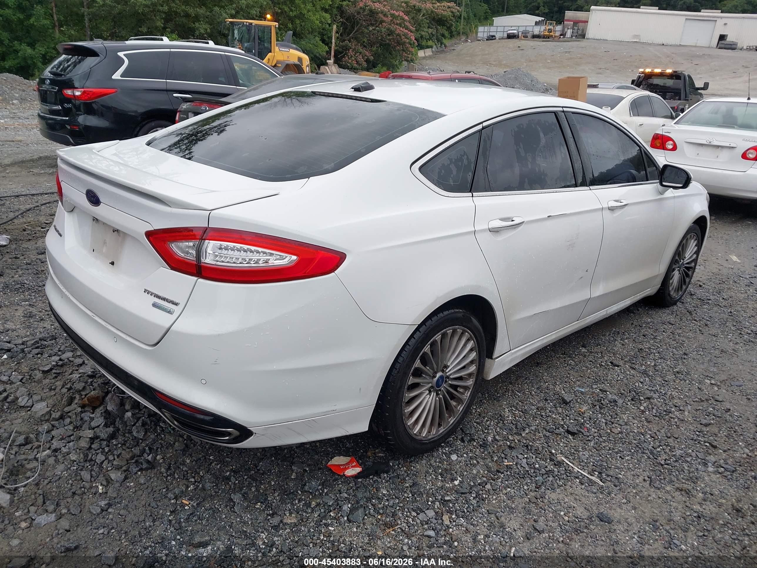 2014 Ford Fusion Titanium White vin: 3FA6P0K96ER228552