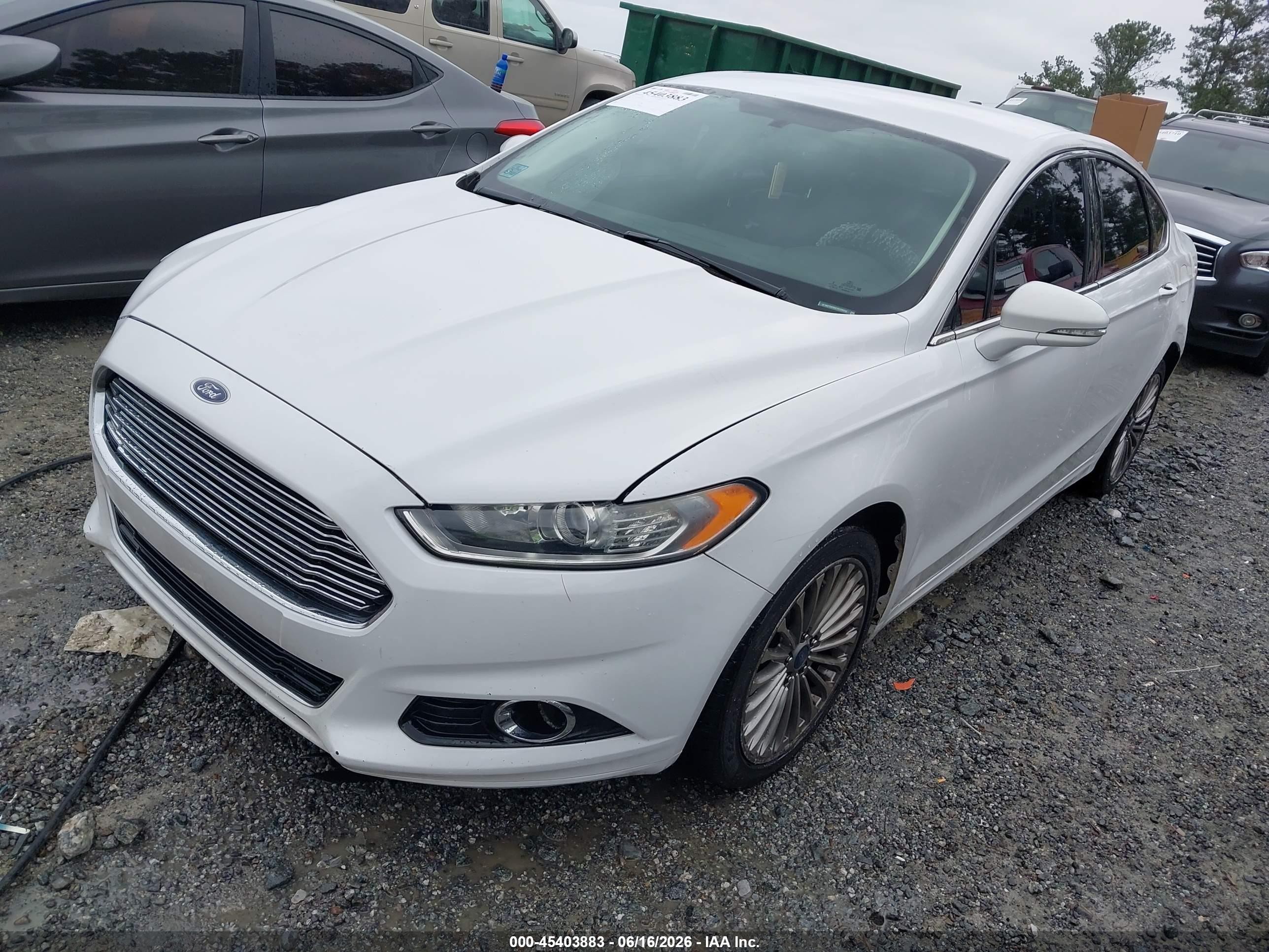 2014 Ford Fusion Titanium White vin: 3FA6P0K96ER228552