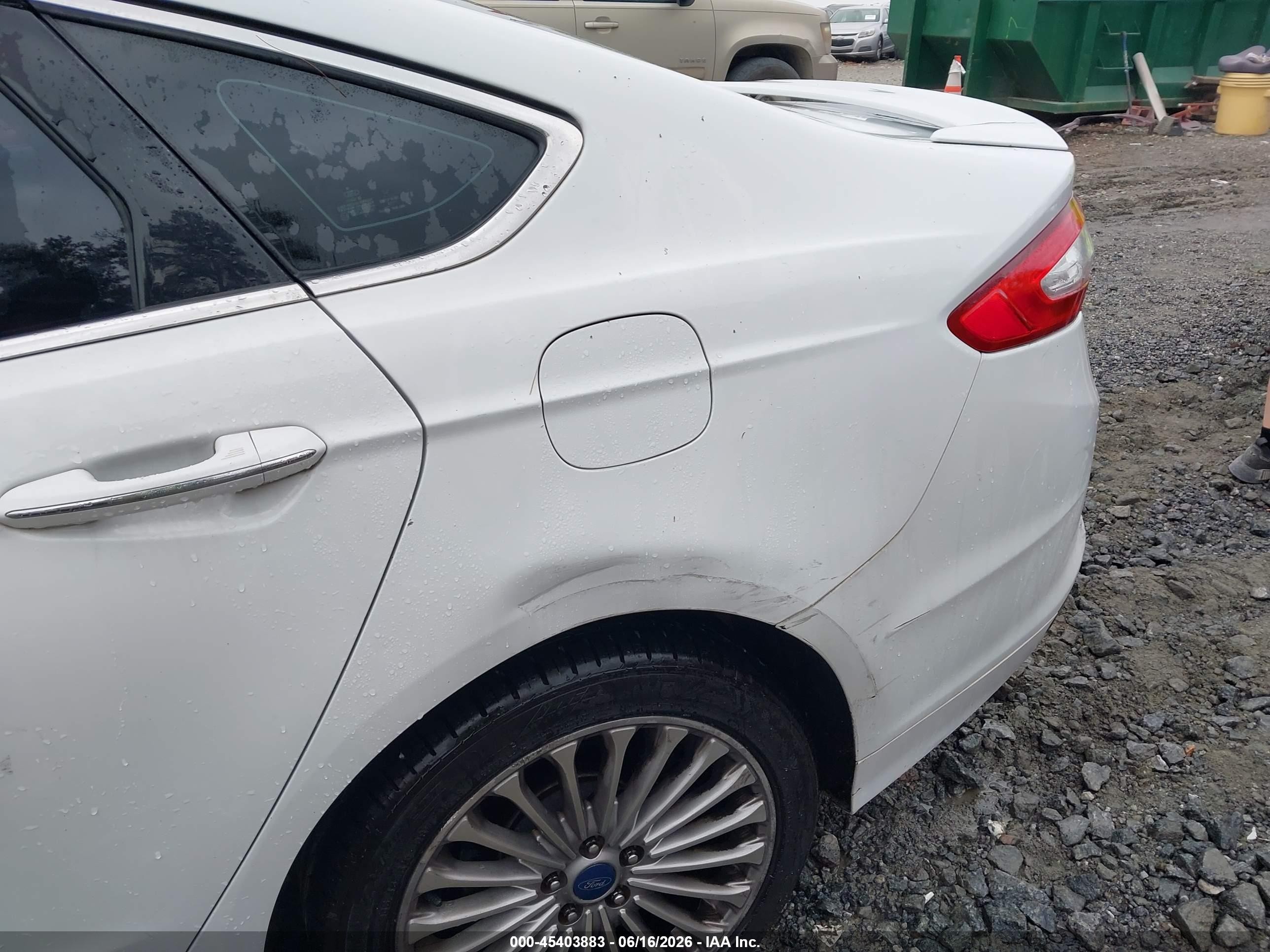 2014 Ford Fusion Titanium White vin: 3FA6P0K96ER228552