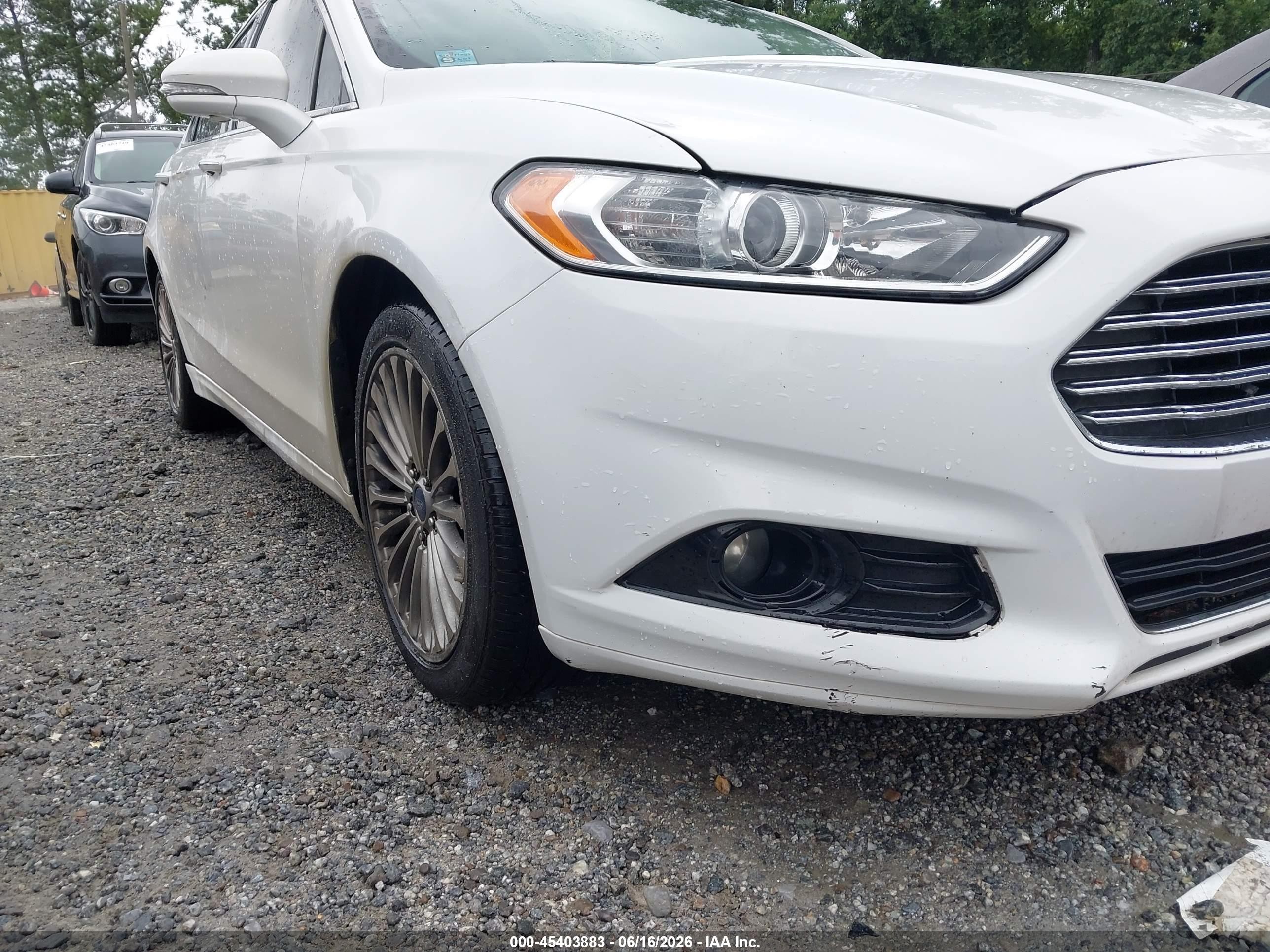 2014 Ford Fusion Titanium White vin: 3FA6P0K96ER228552