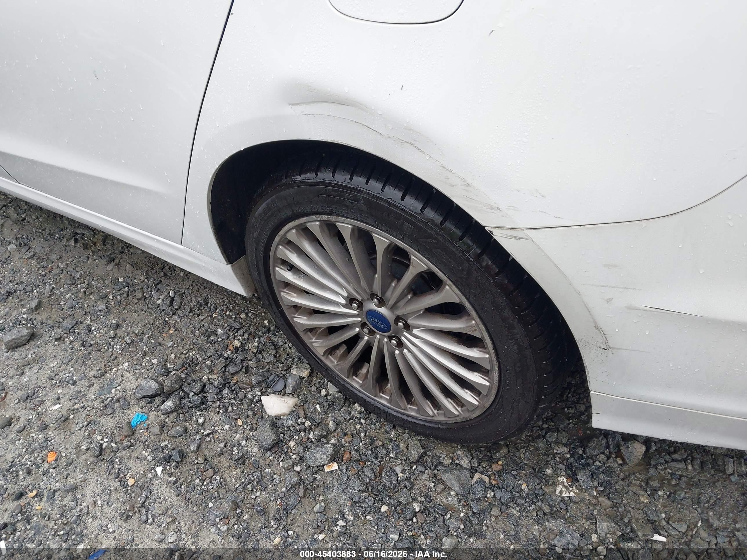 2014 Ford Fusion Titanium White vin: 3FA6P0K96ER228552
