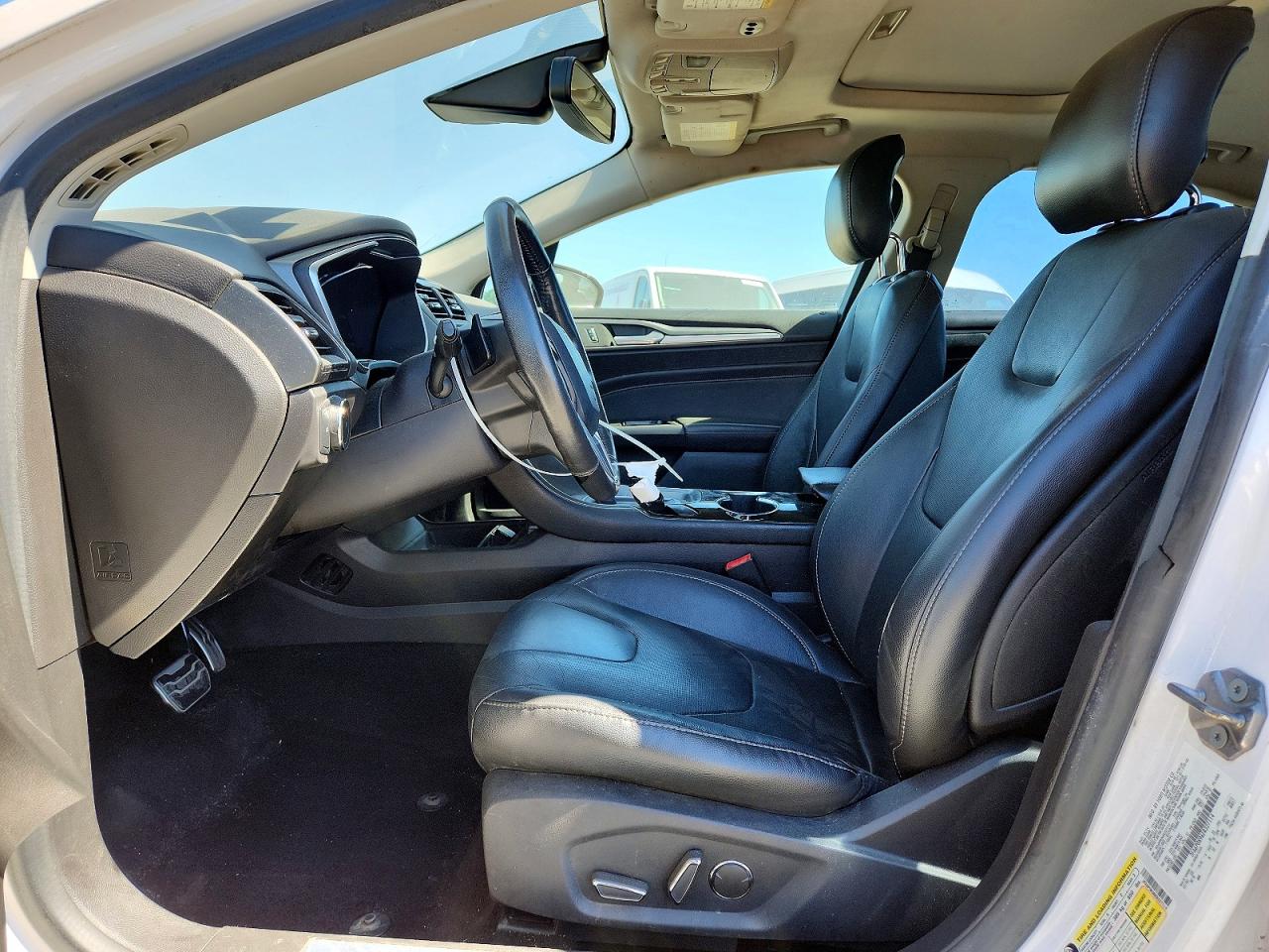 2014 Ford Fusion Titanium Белый vin: 3FA6P0K96ER327114