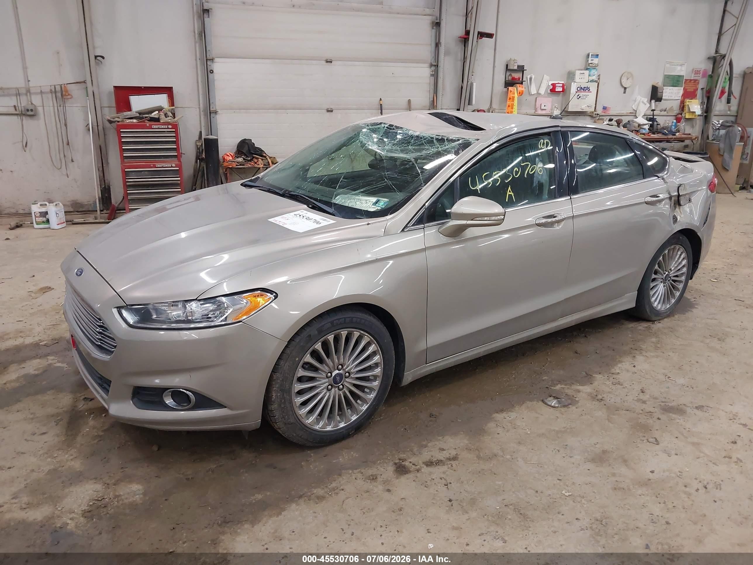 2015 Ford Fusion Titanium Gold vin: 3FA6P0K96FR204060