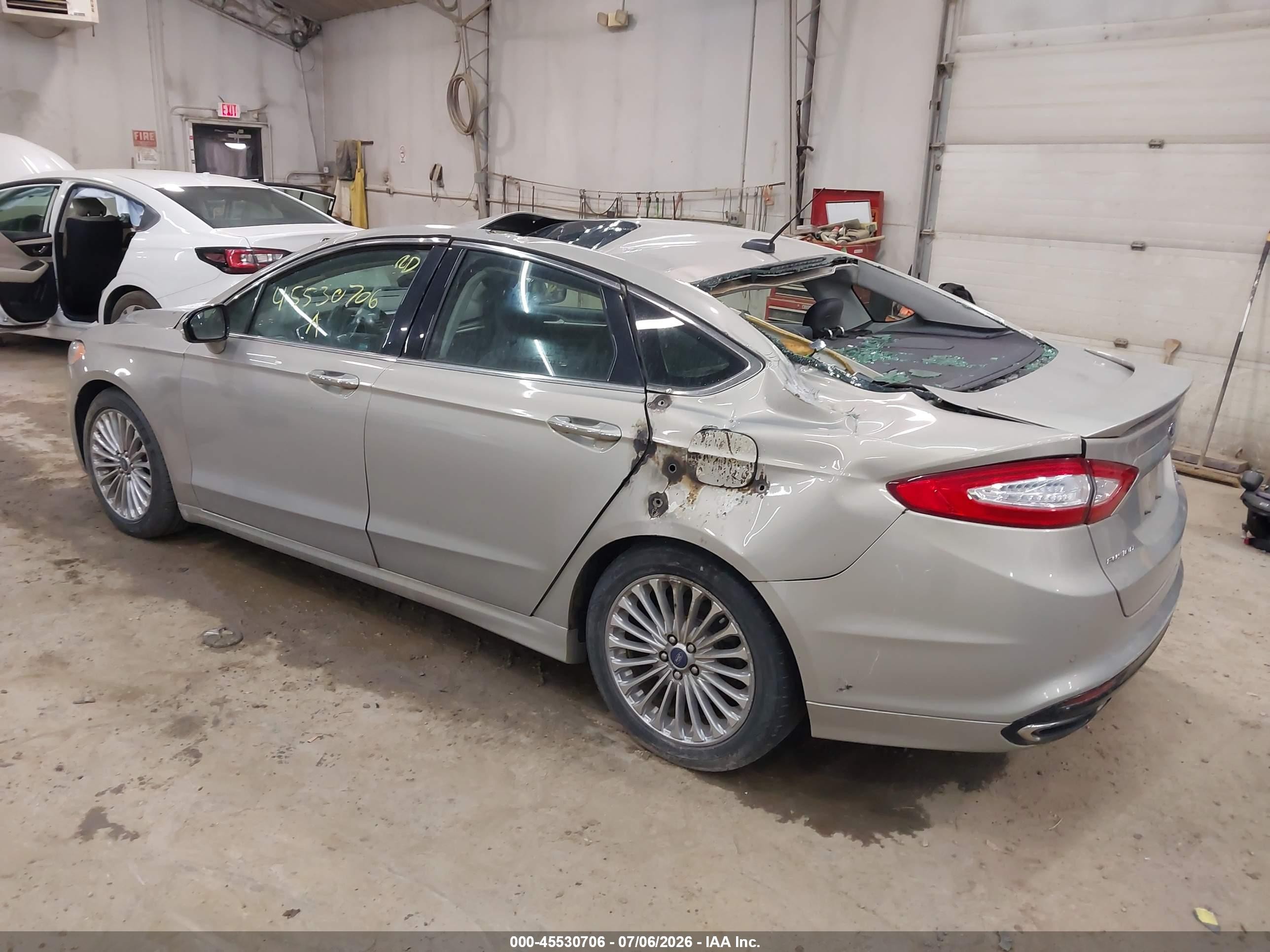 2015 Ford Fusion Titanium Gold vin: 3FA6P0K96FR204060