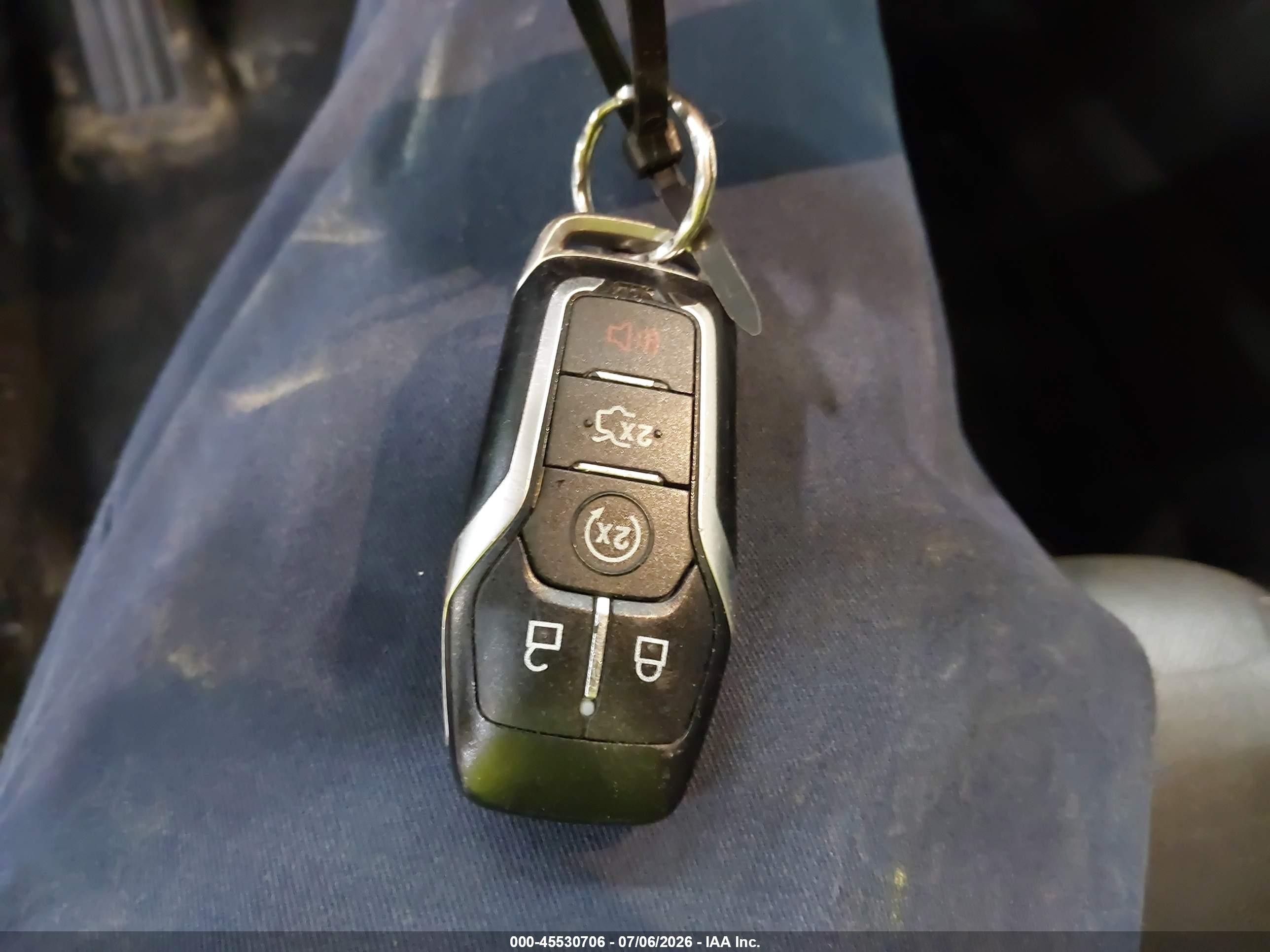 2015 Ford Fusion Titanium Gold vin: 3FA6P0K96FR204060