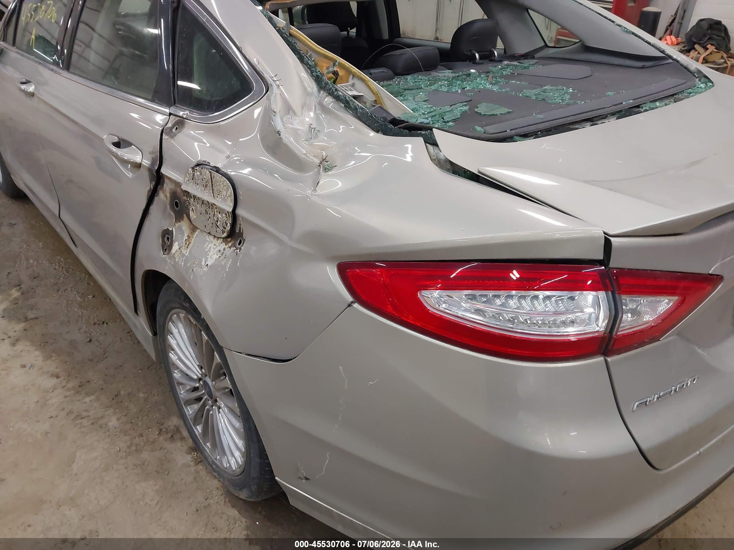 2015 Ford Fusion Titanium Gold vin: 3FA6P0K96FR204060